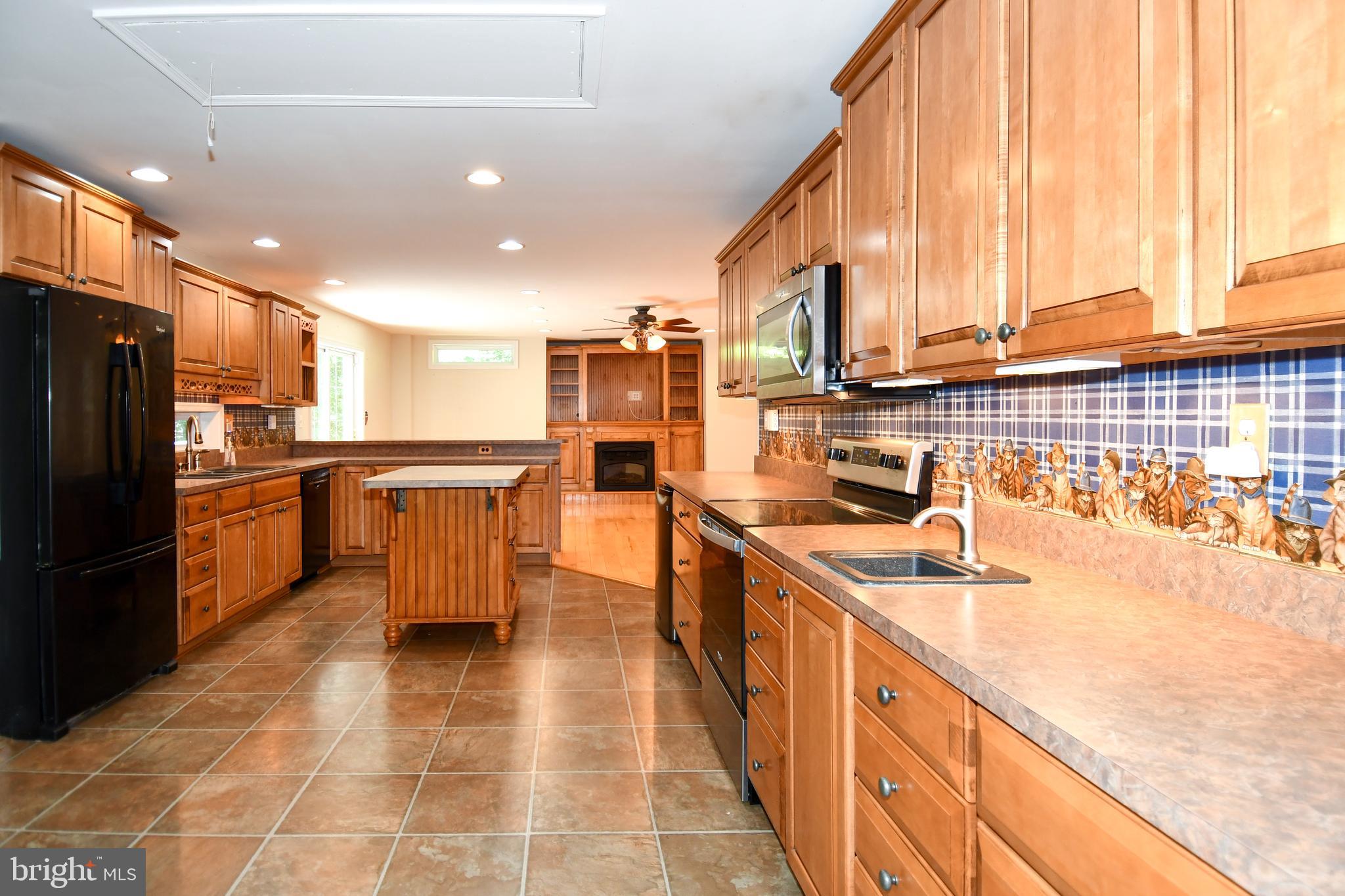 8870 BROOK DRIVE