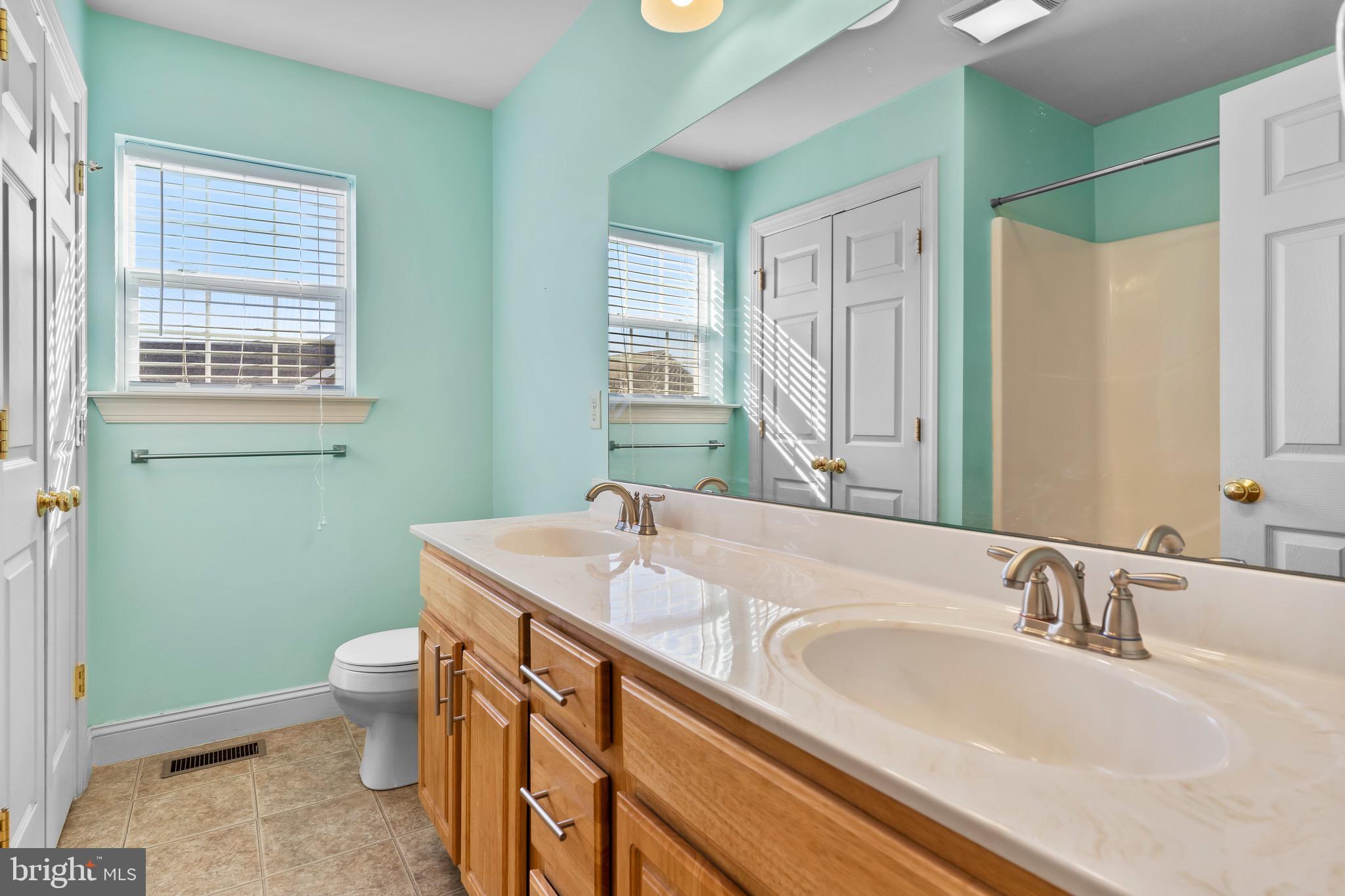 WINDY HEIGHTS - Residential