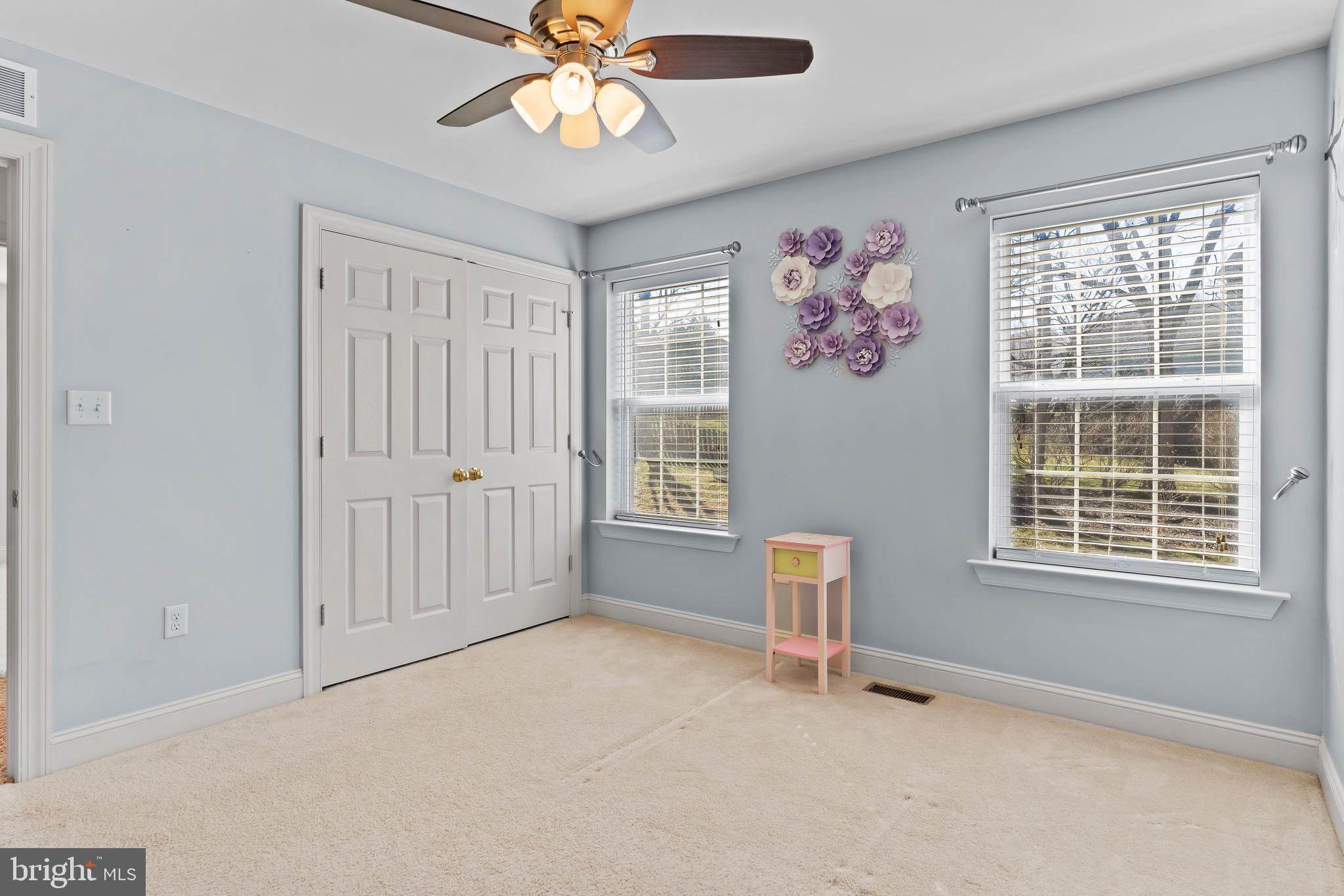 WINDY HEIGHTS - Residential