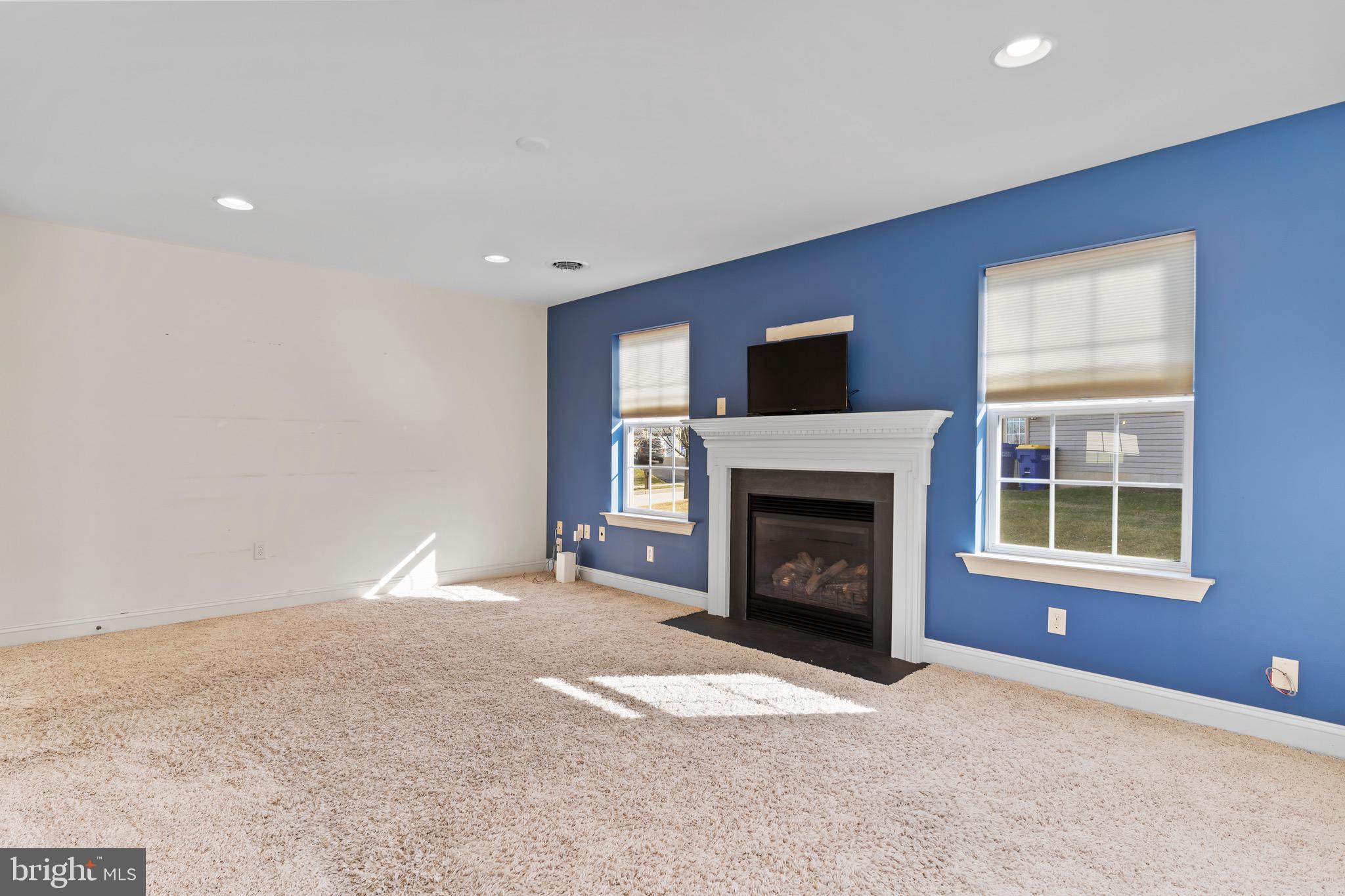 WINDY HEIGHTS - Residential