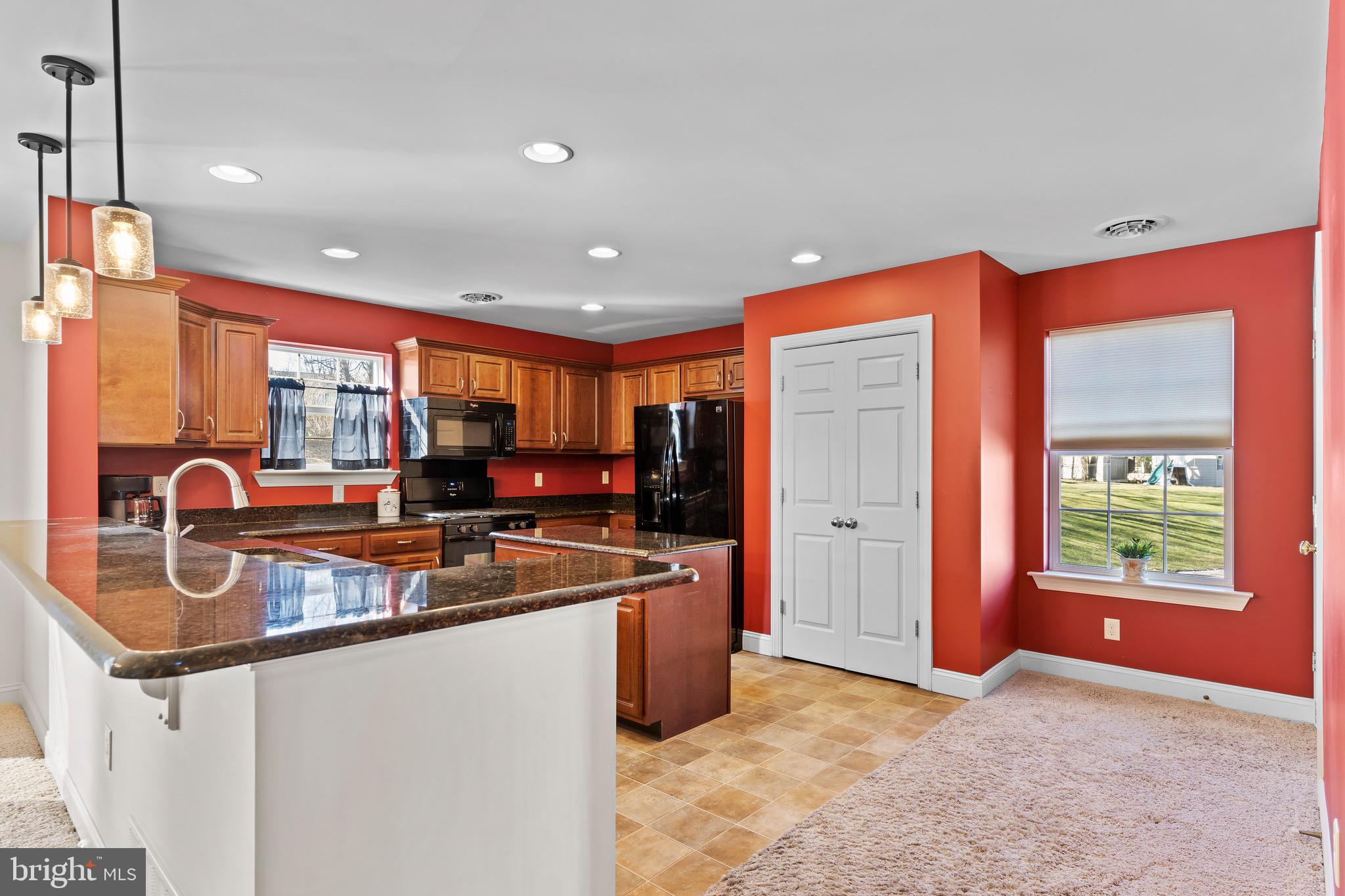 WINDY HEIGHTS - Residential