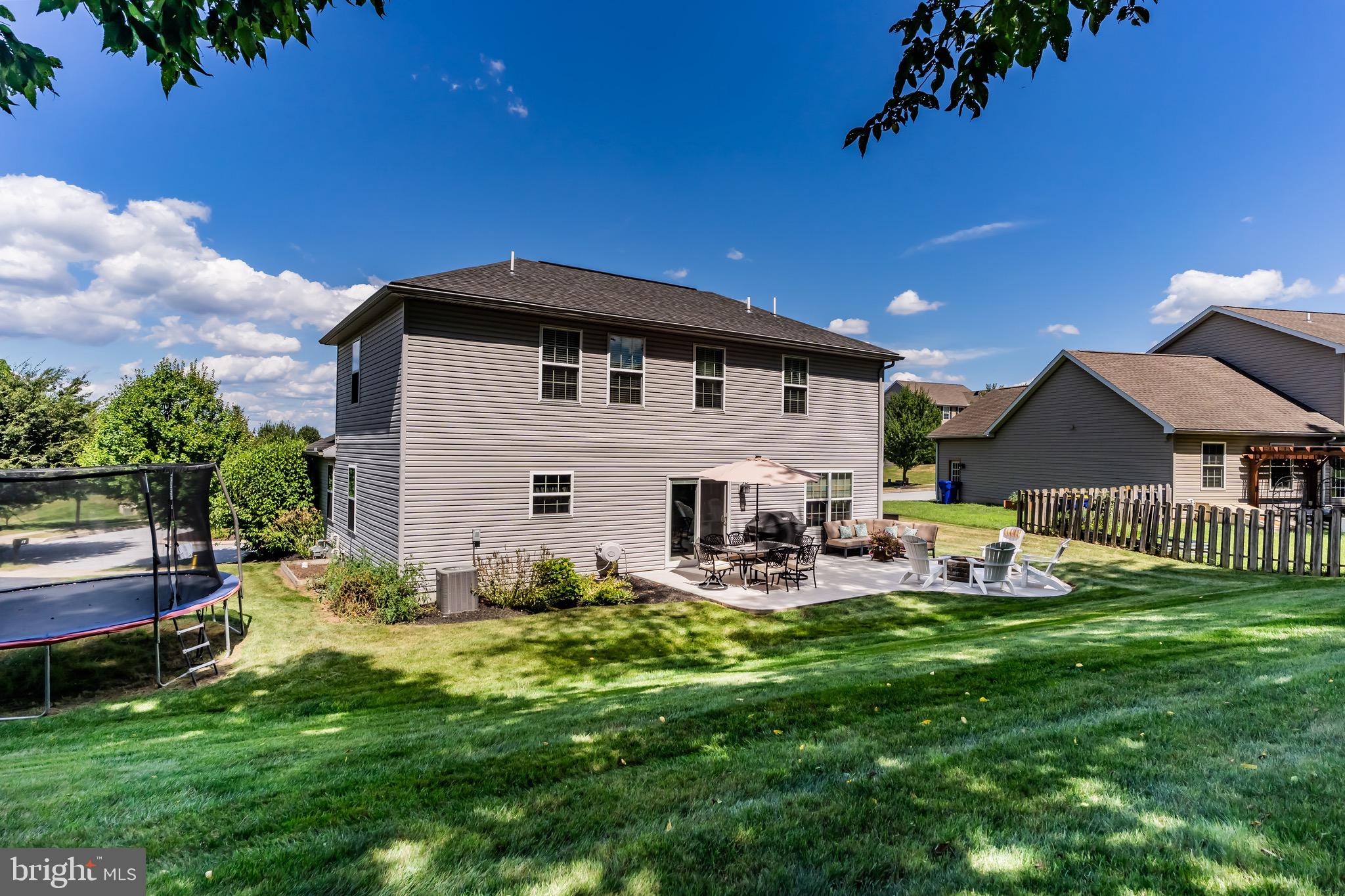 WINDY HEIGHTS - Residential