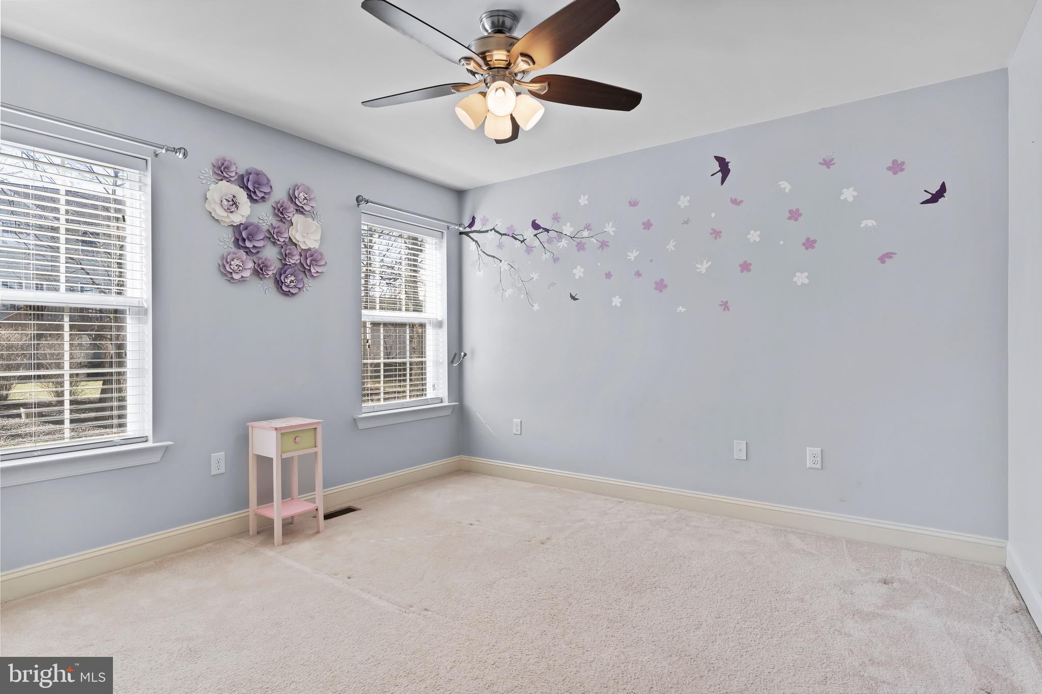 WINDY HEIGHTS - Residential