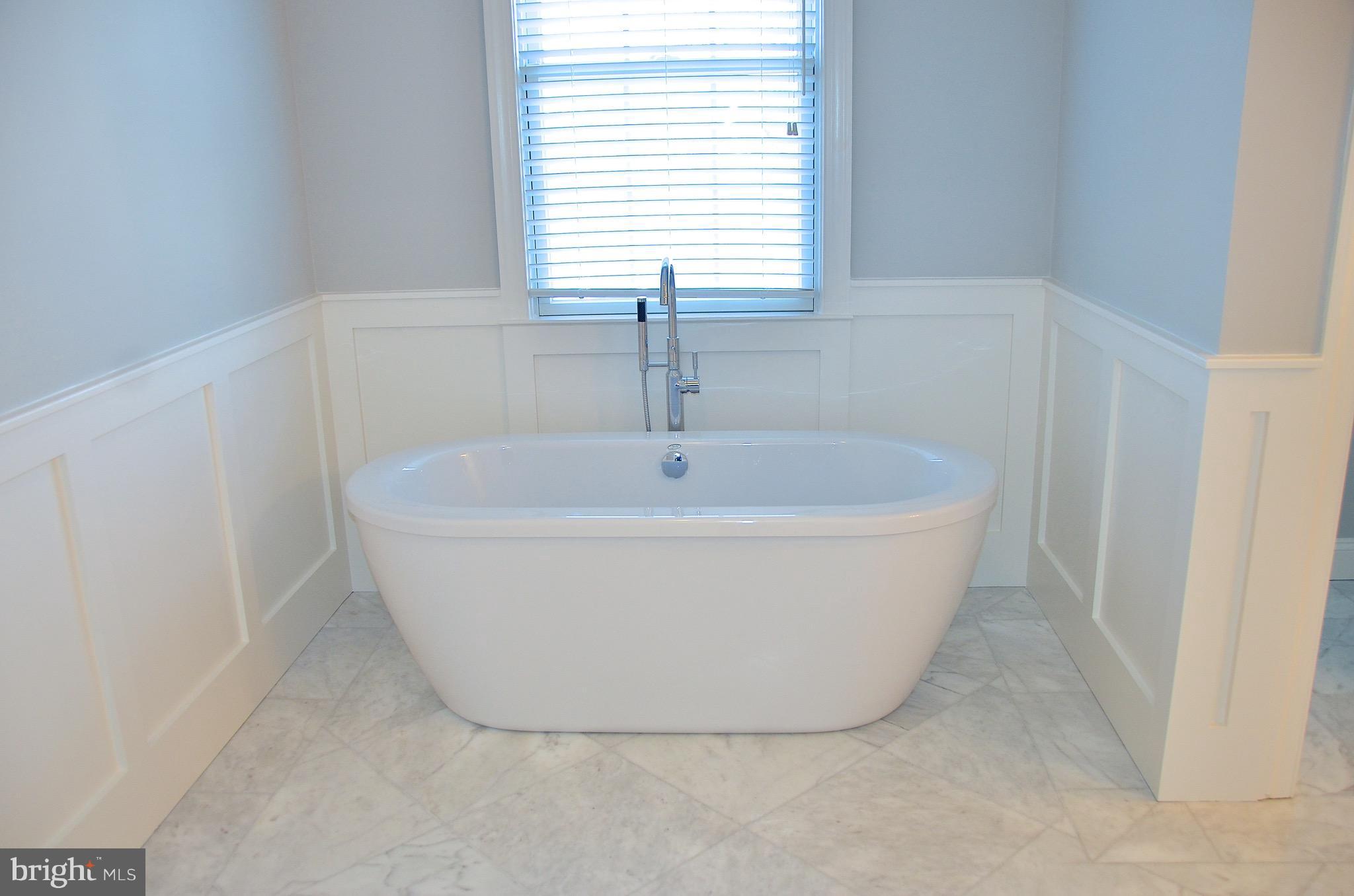 LOCH HAVEN - Residential