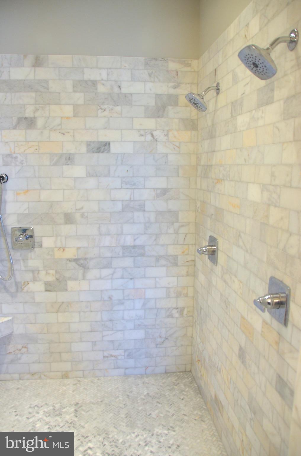 LOCH HAVEN - Residential