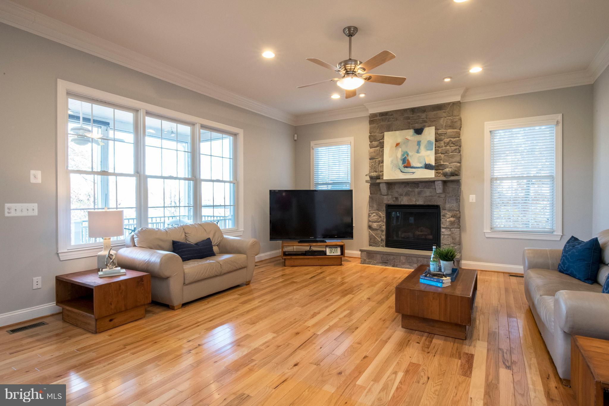 LOCH HAVEN - Residential