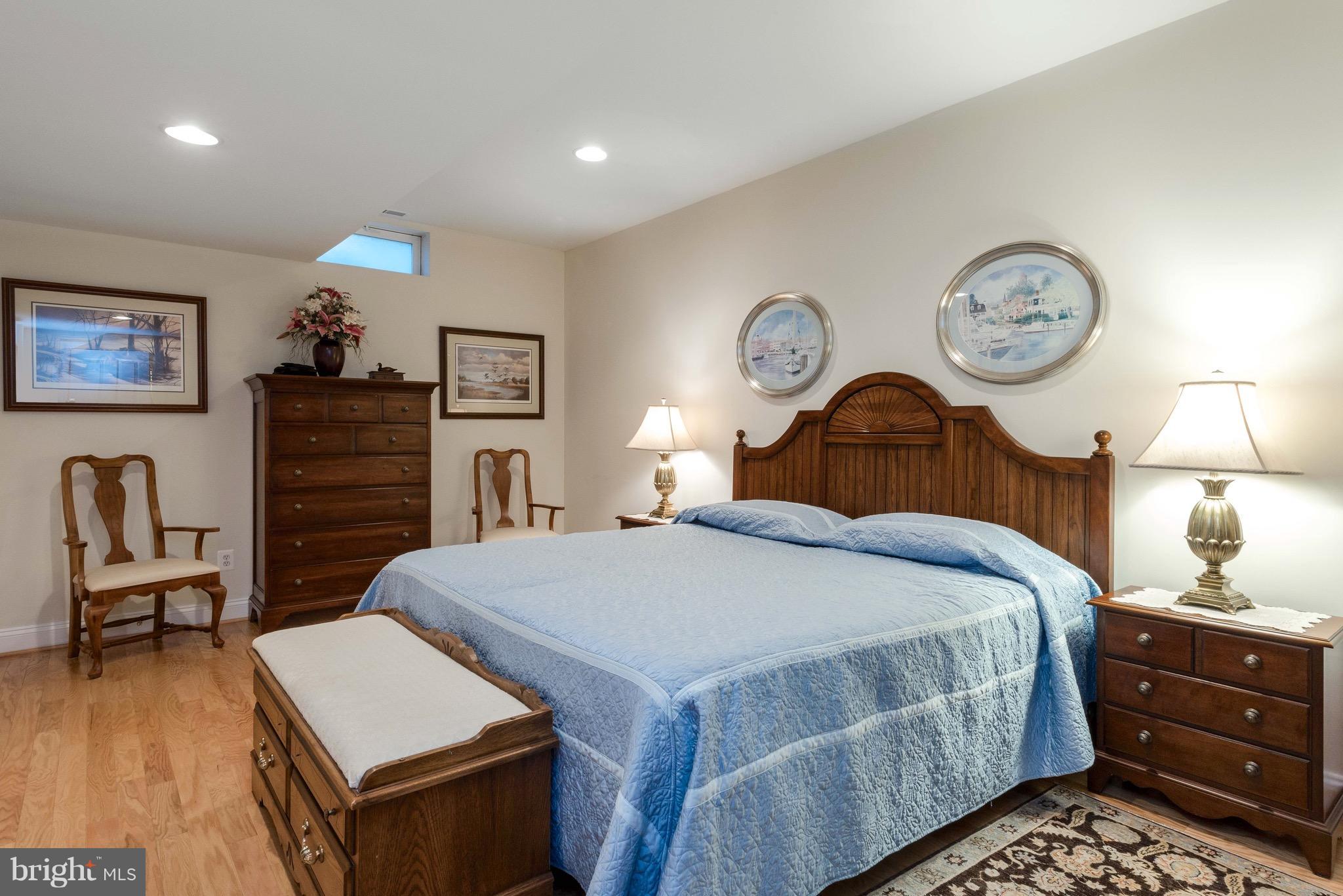 LOCH HAVEN - Residential