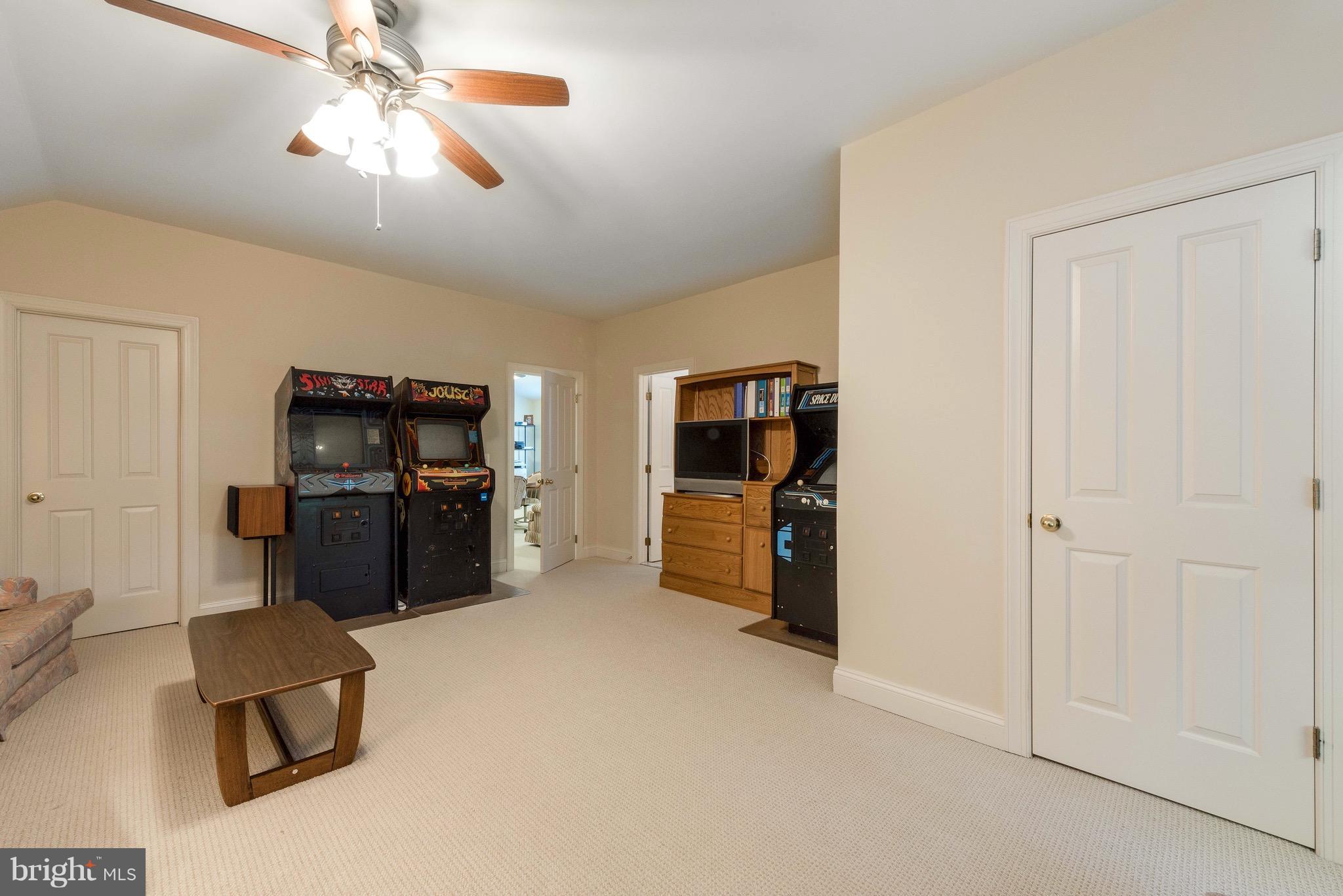 LOCH HAVEN - Residential