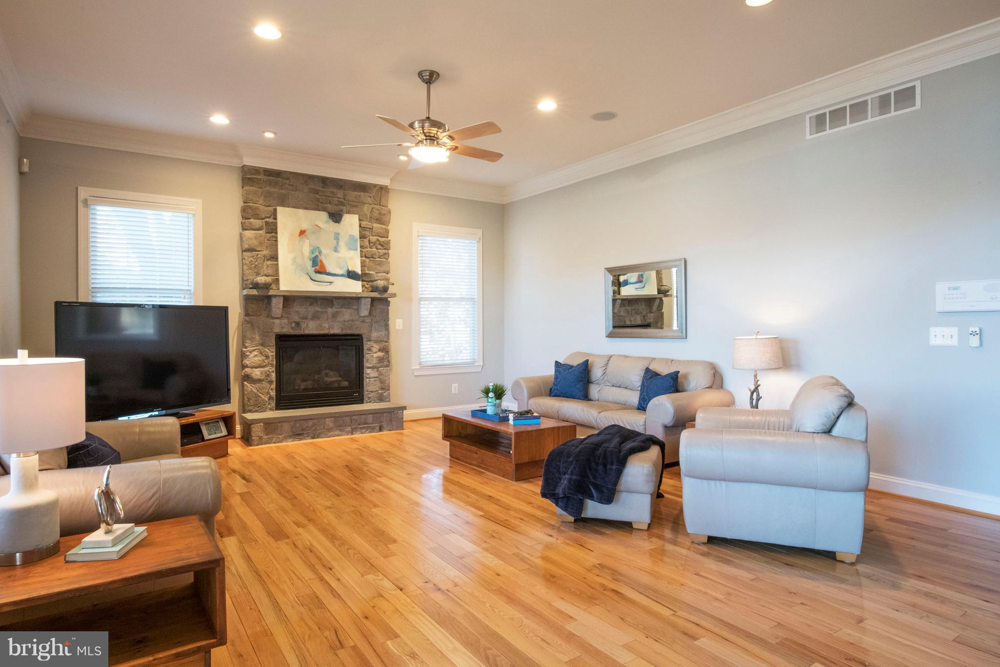 LOCH HAVEN - Residential