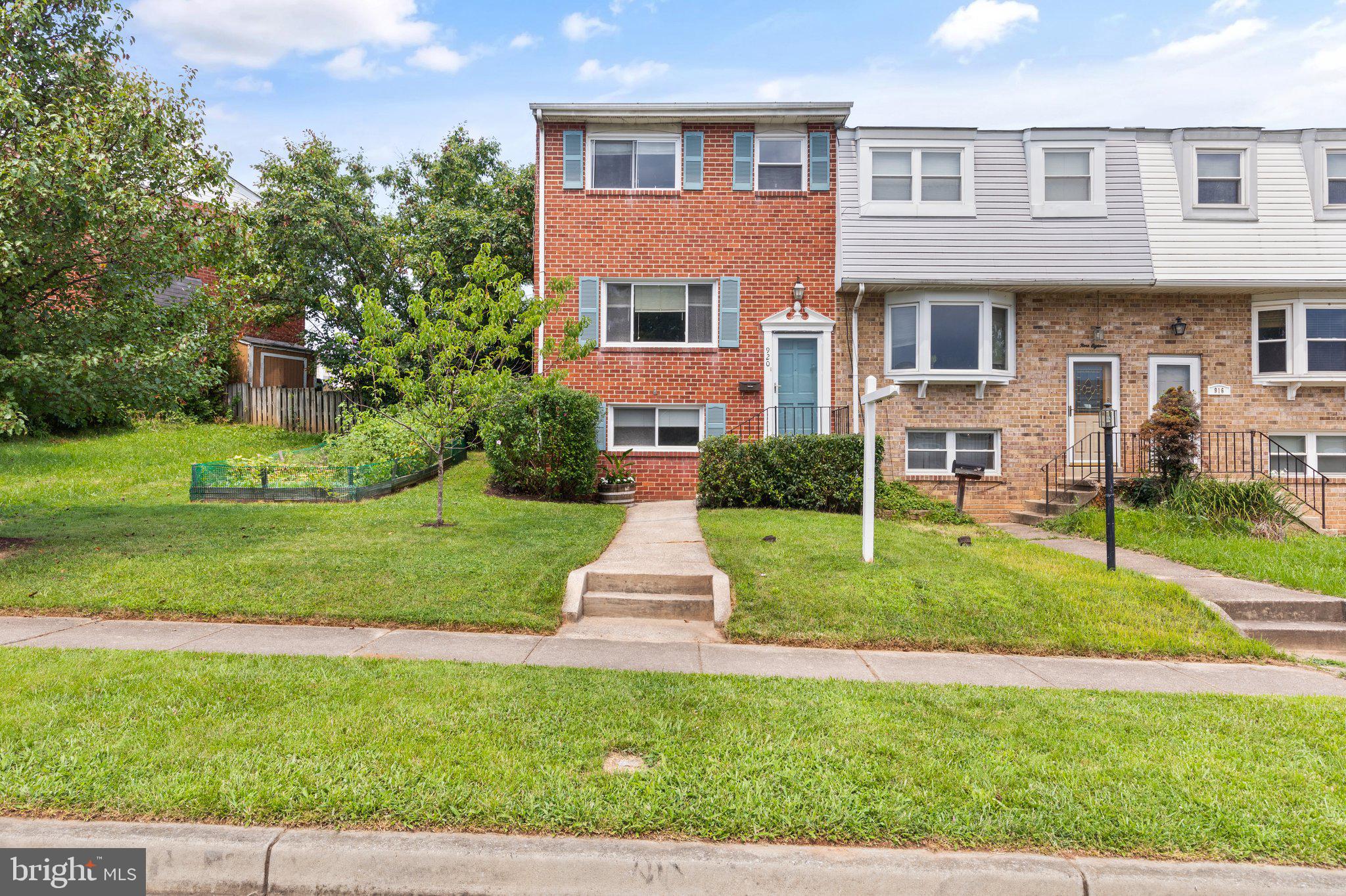 HUNTSMOOR VILLAGE NORTH - Residential