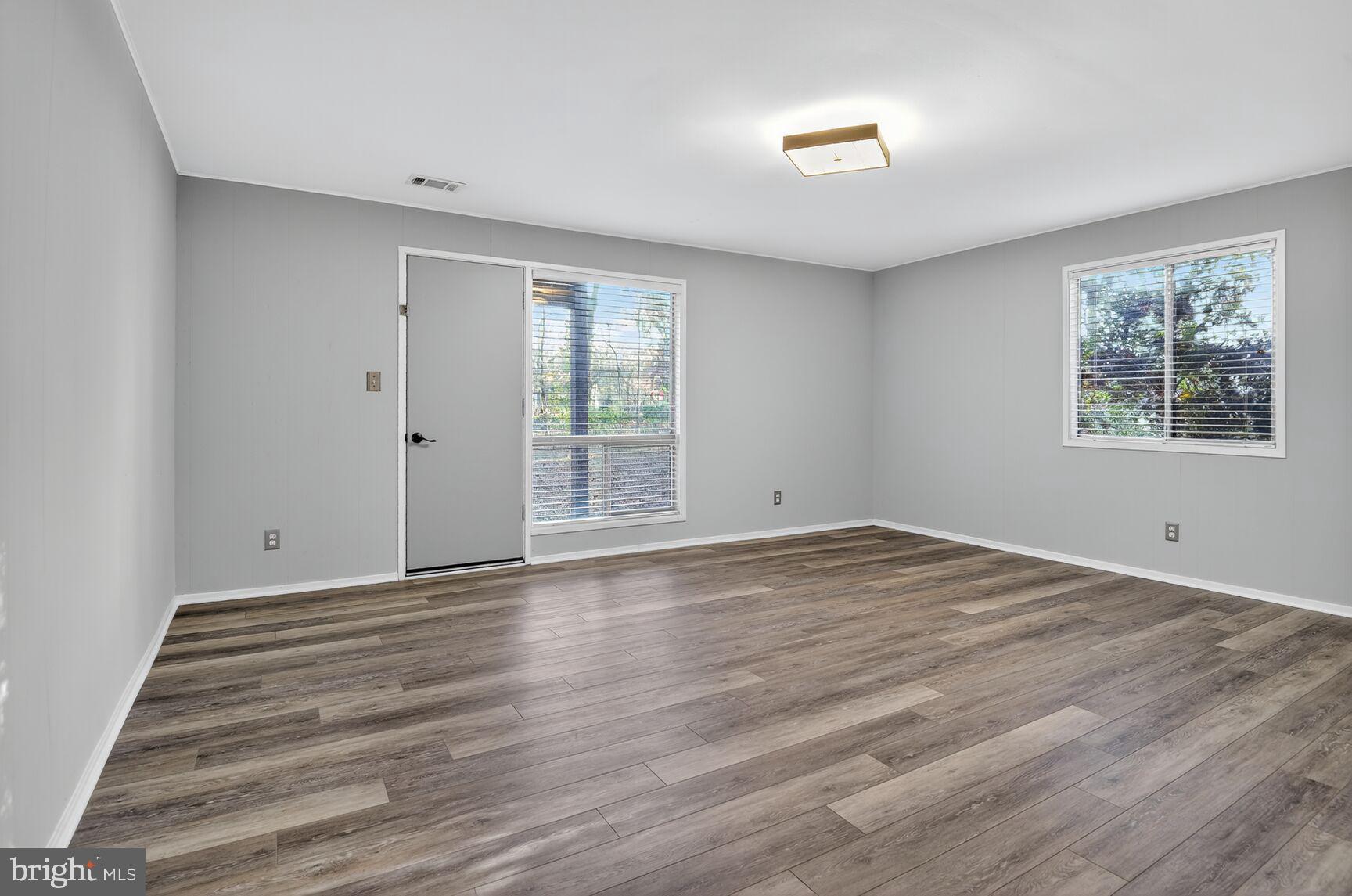 FOXVALE - Residential