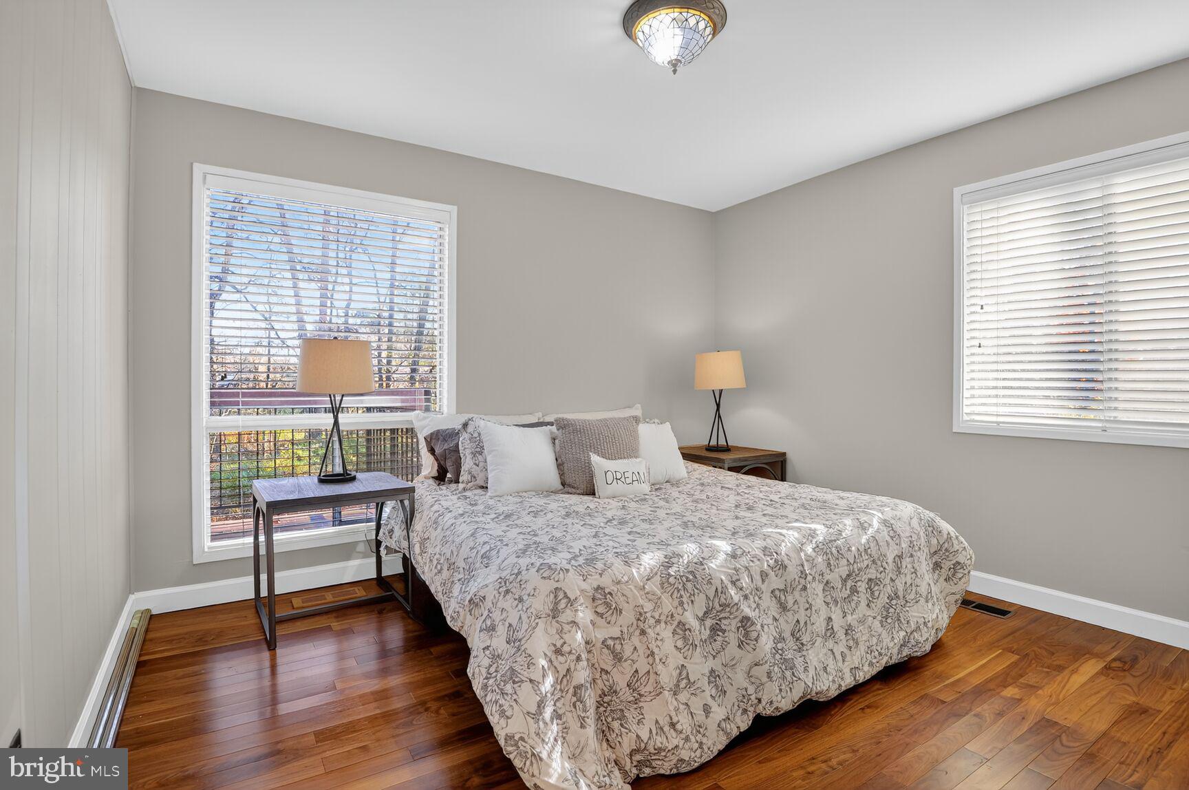 FOXVALE - Residential