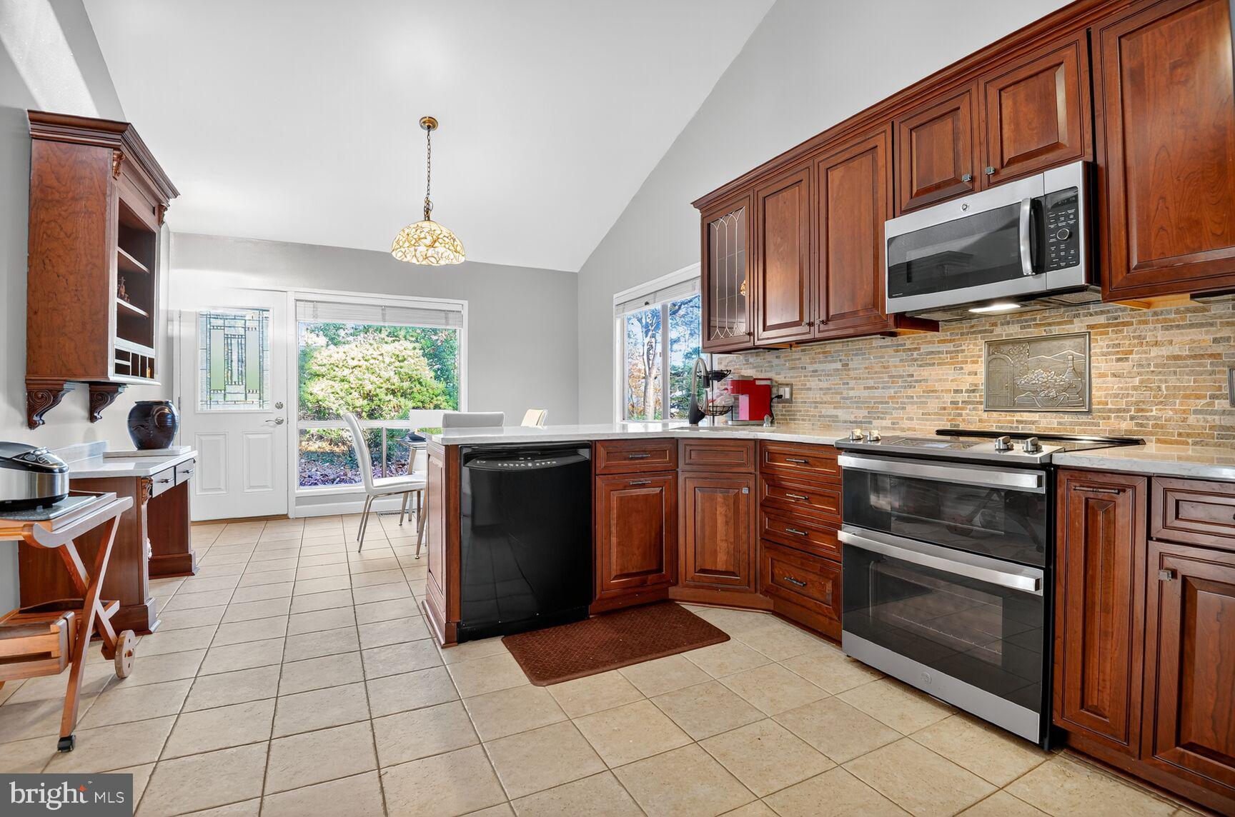 FOXVALE - Residential