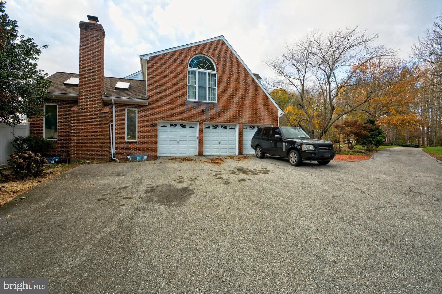 HERITAGE HILLS - Residential Lease