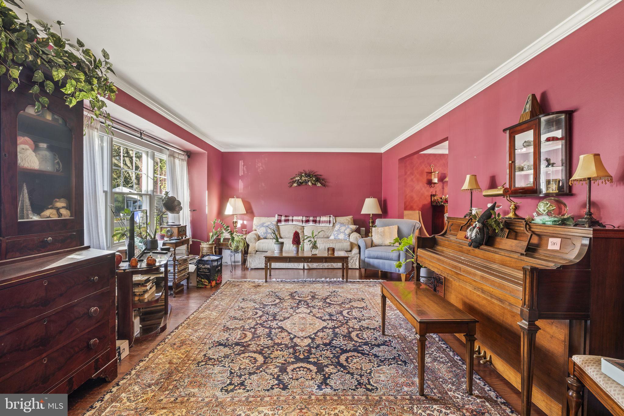75 SARATOGA ROAD