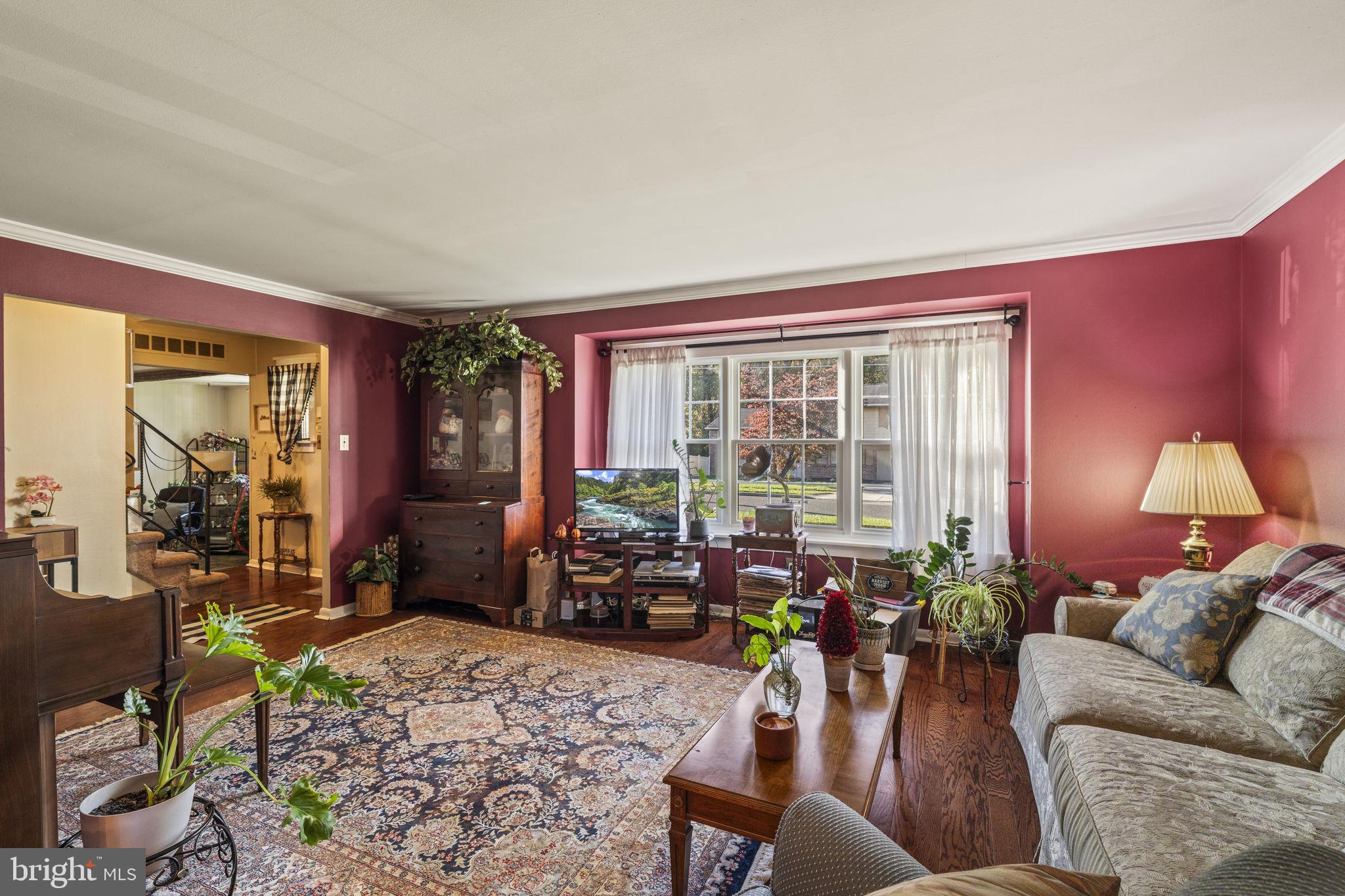 75 SARATOGA ROAD