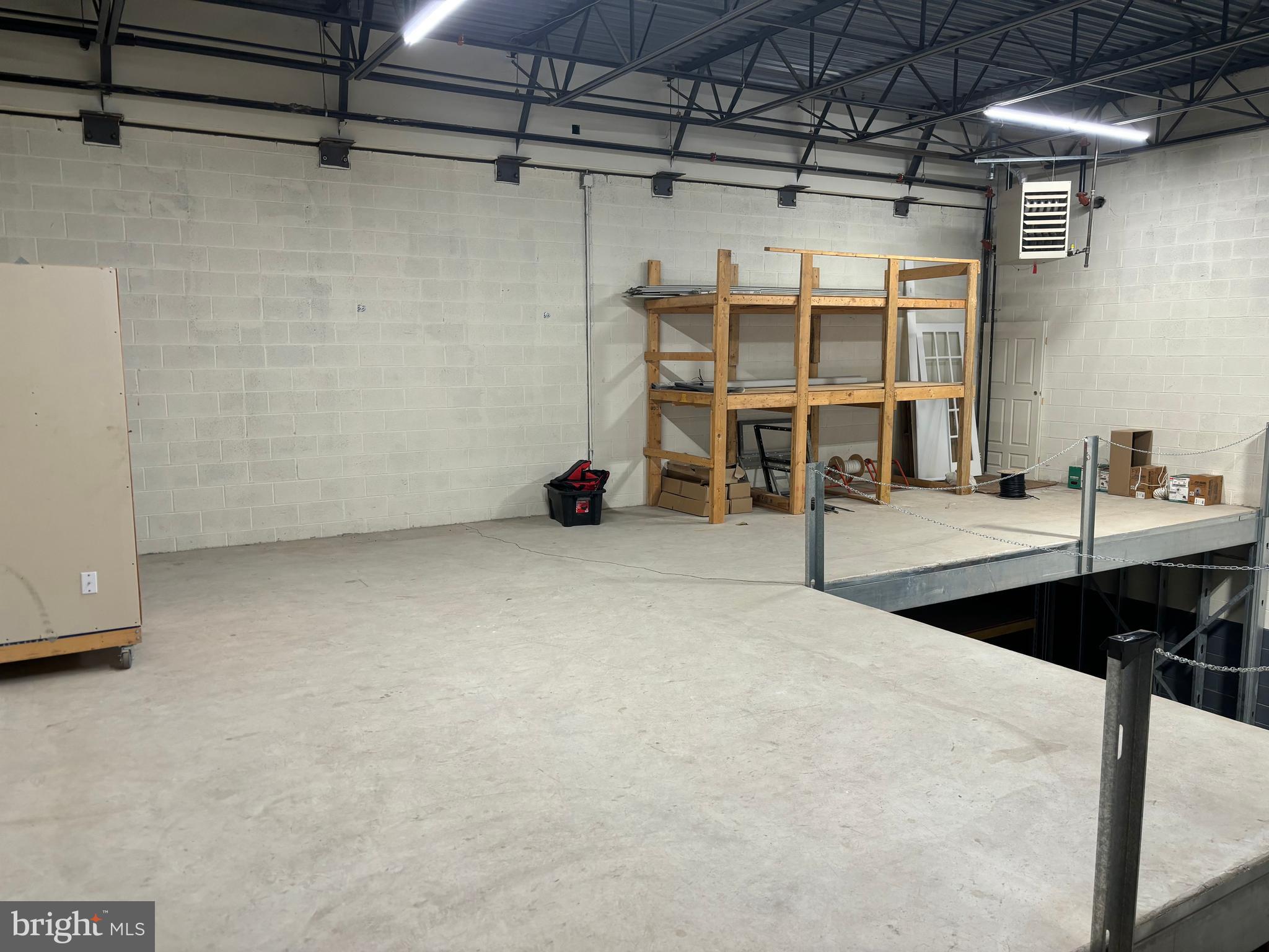 WELLINGFORD INDUSTRIAL PARK - Commercial Sale