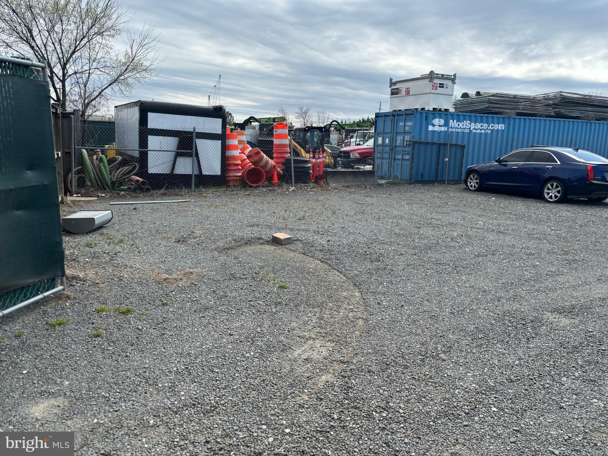 WELLINGFORD INDUSTRIAL PARK - Commercial Sale