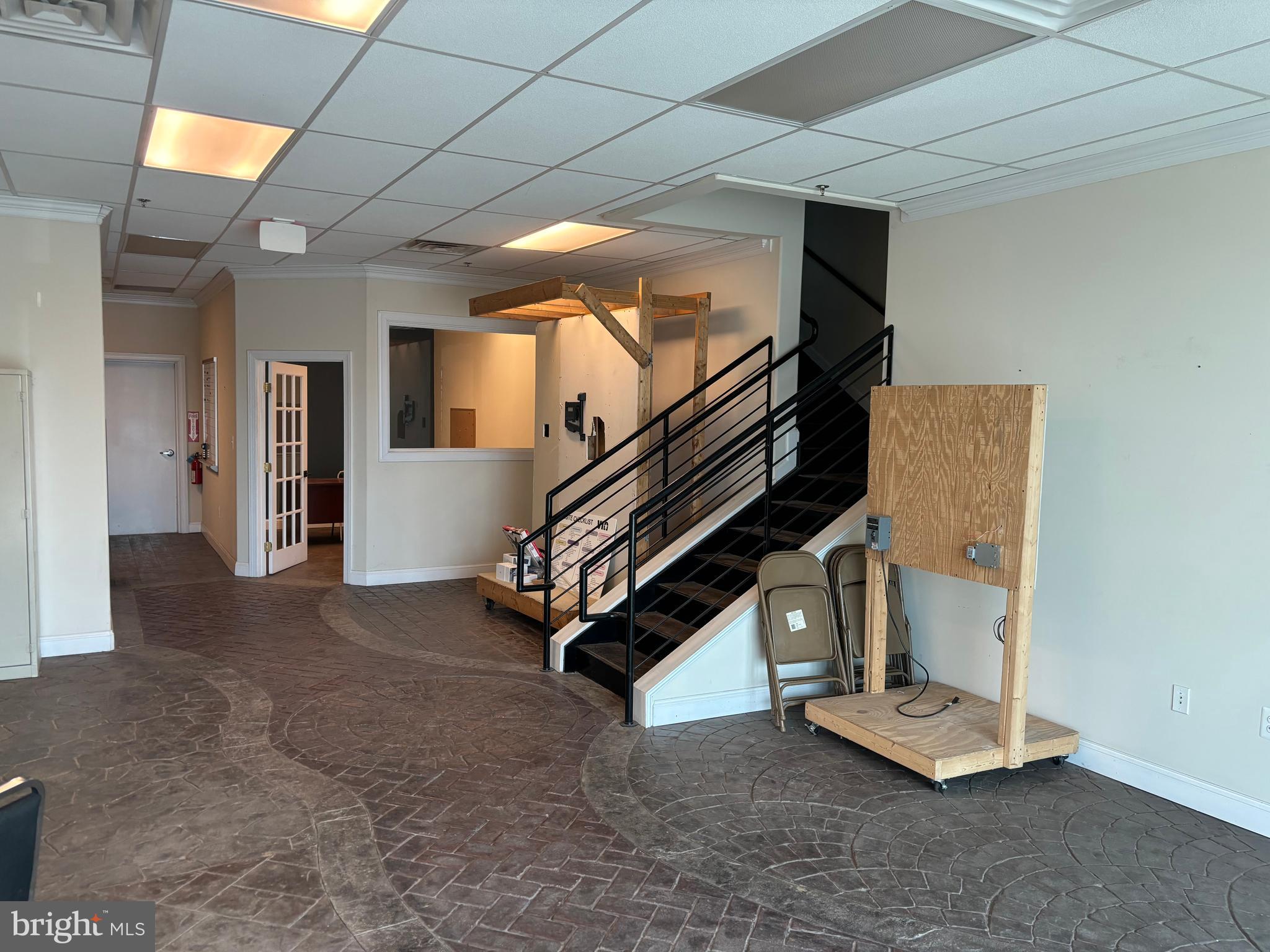 WELLINGFORD INDUSTRIAL PARK - Commercial Sale