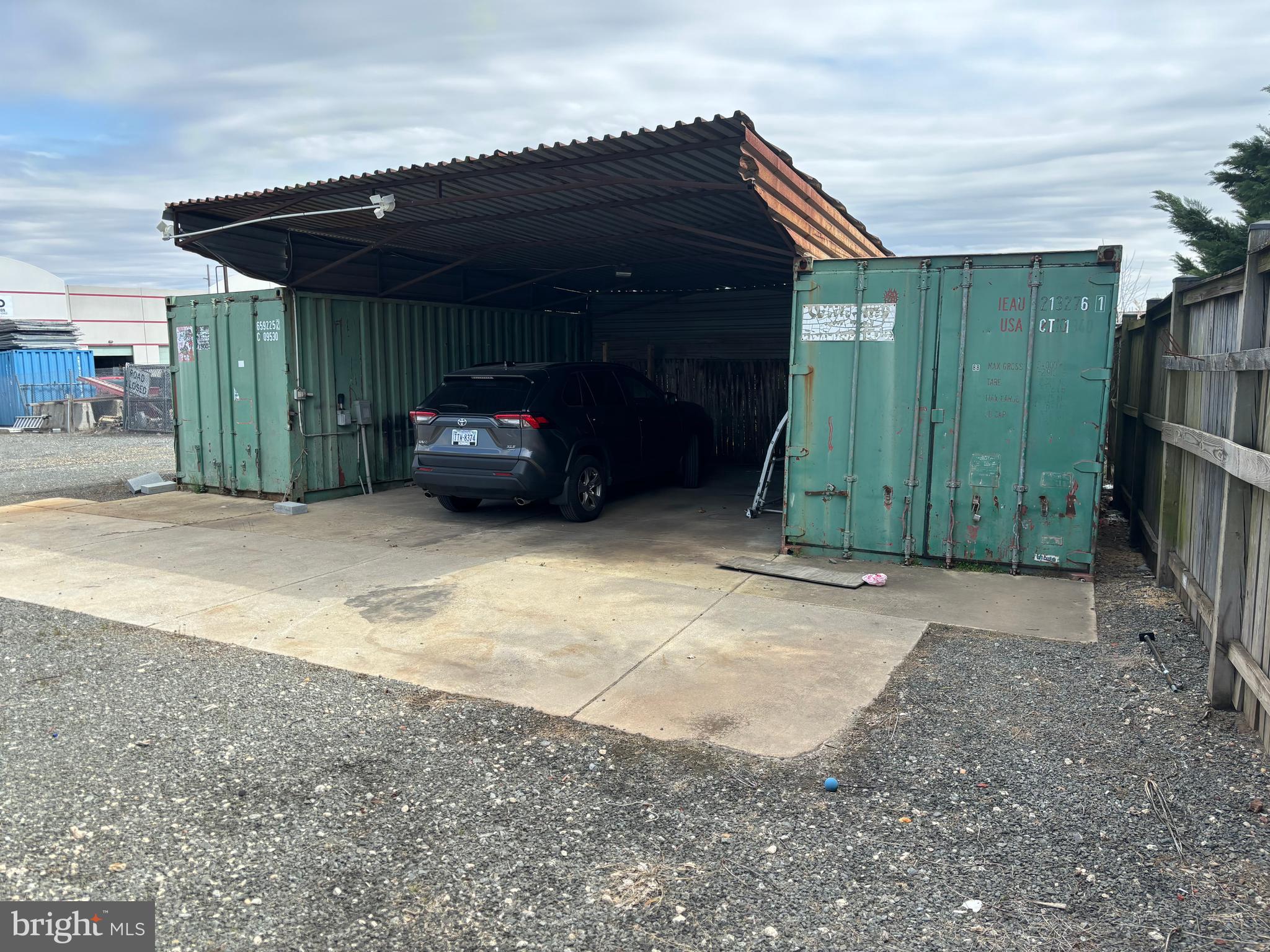 WELLINGFORD INDUSTRIAL PARK - Commercial Sale