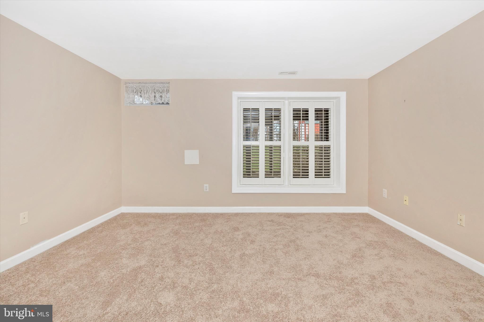 ELIZABETH'S DELIGHT - Residential