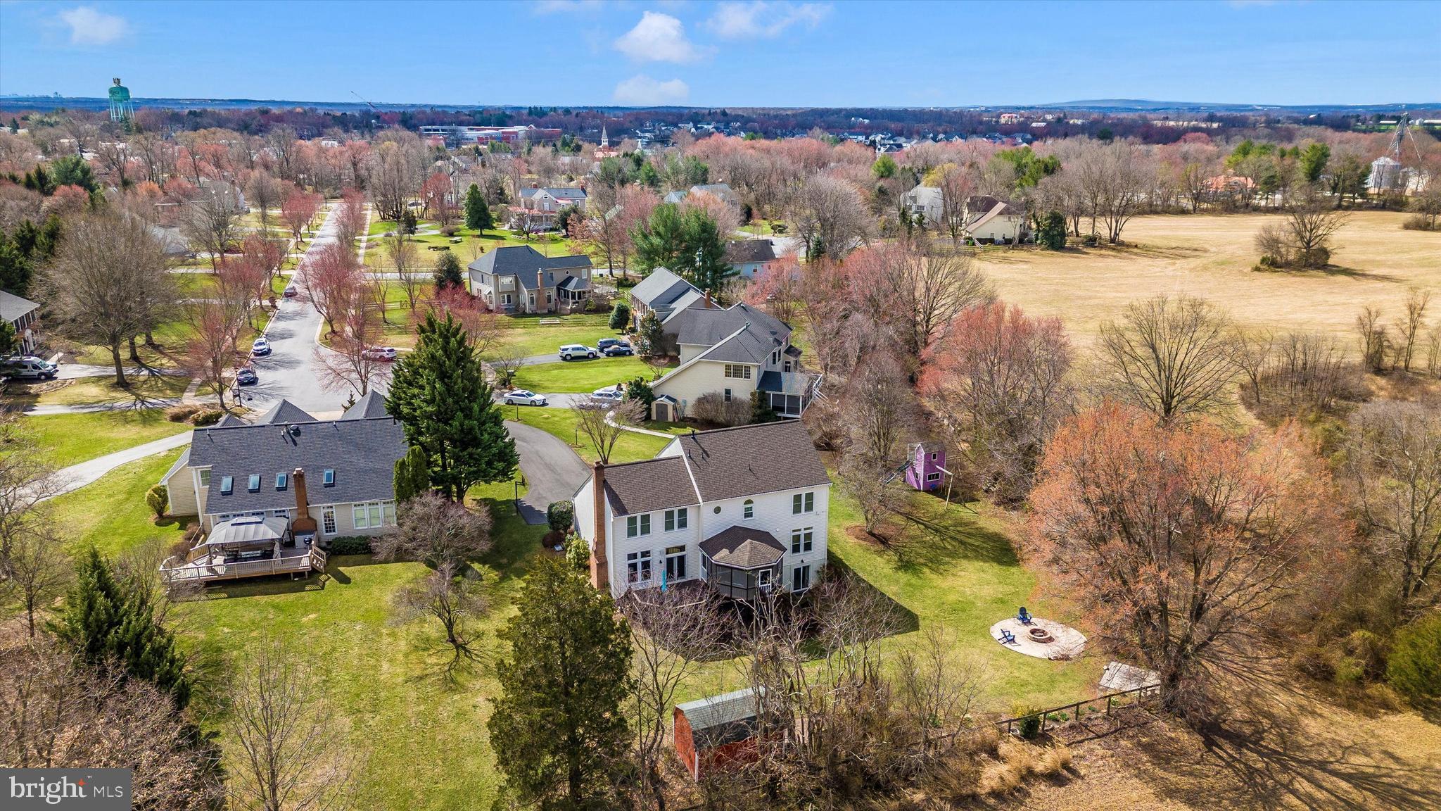 ELIZABETH'S DELIGHT - Residential