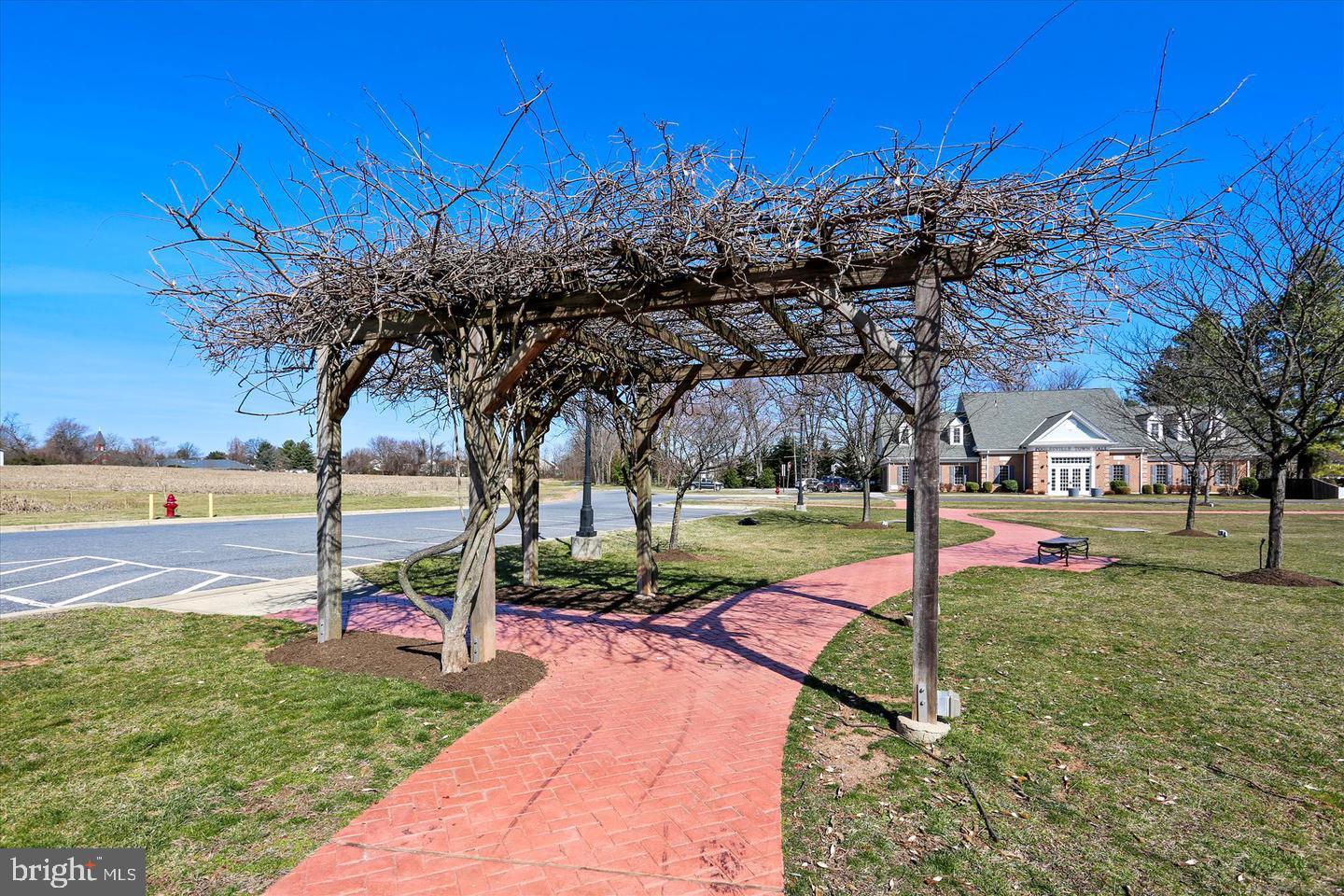 ELIZABETH'S DELIGHT - Residential