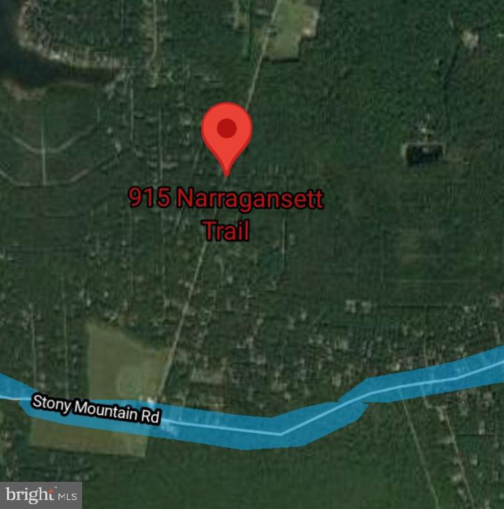 915 NARRAGANSETT TRAIL