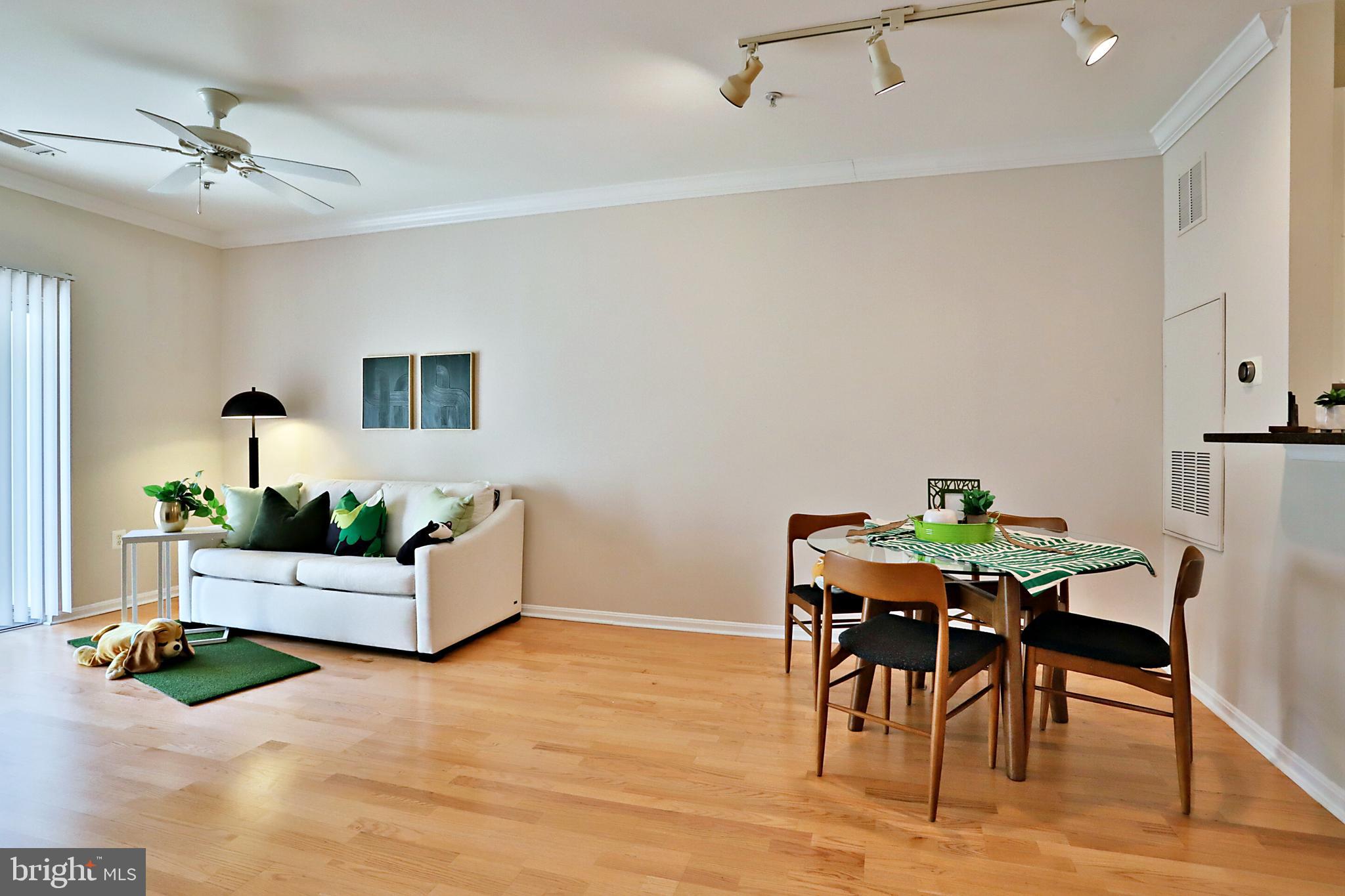 MARQUIS AT VIENNA STATION - Residential