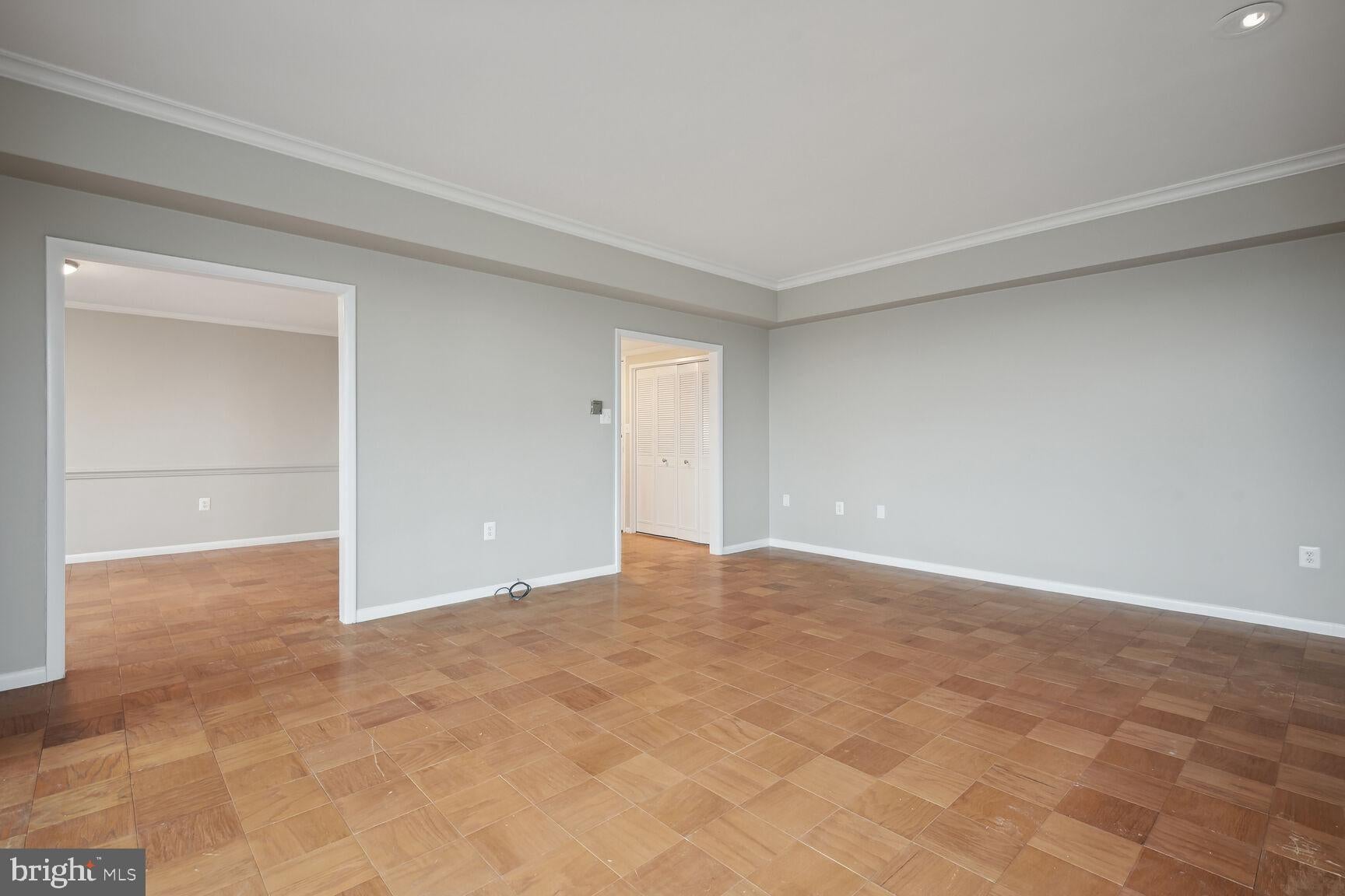 10401 GROSVENOR PLACE 1624