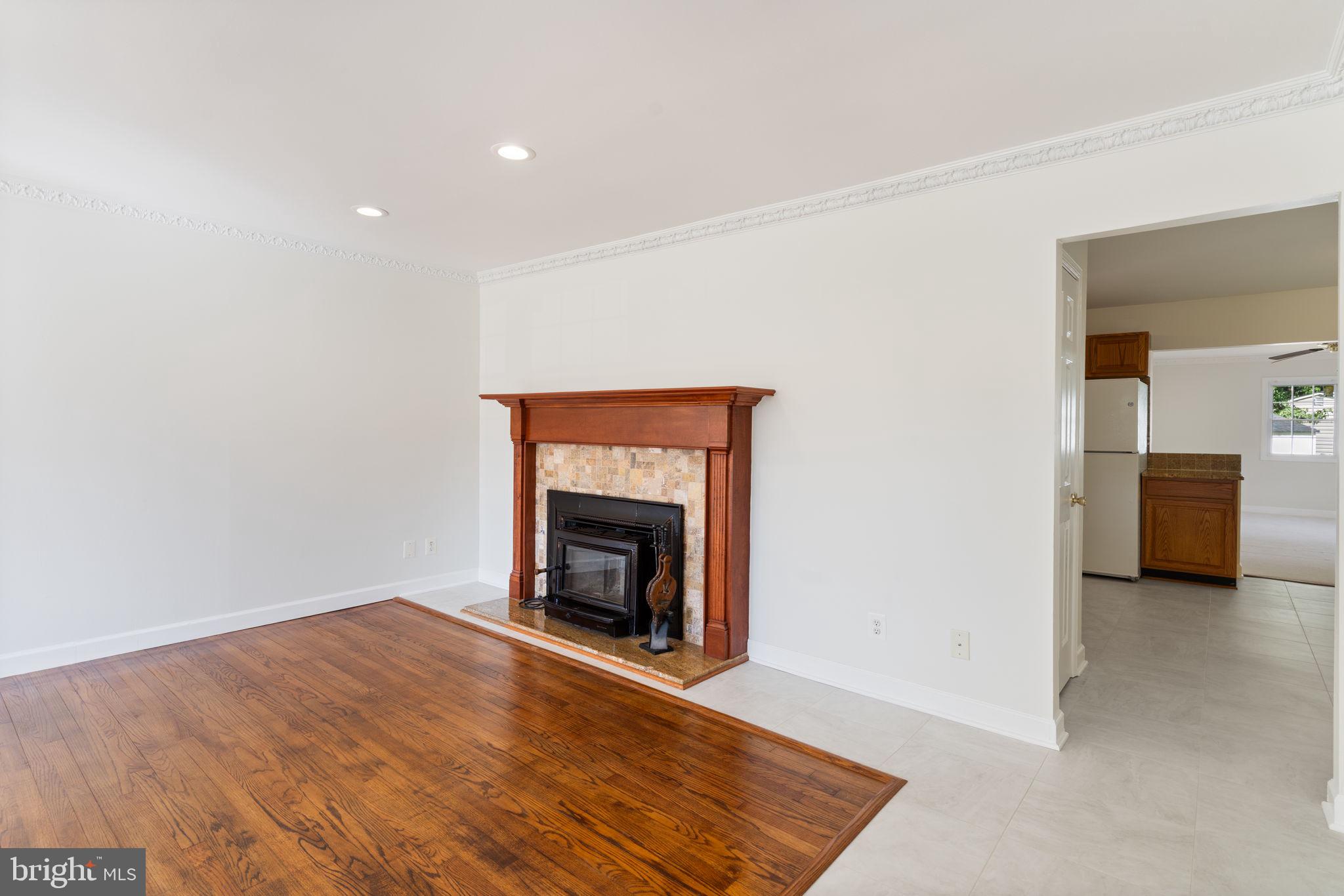 22712 PARKVIEW DRIVE