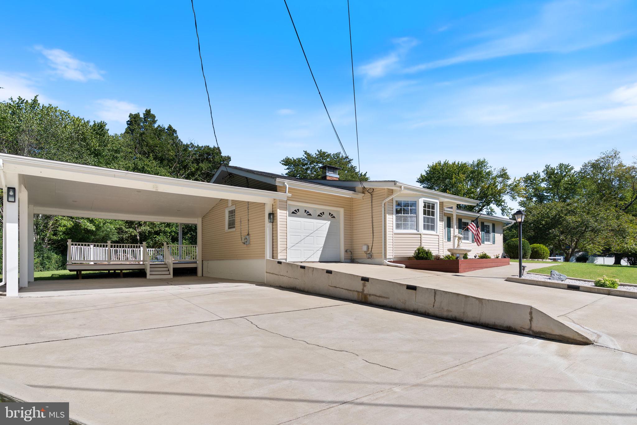 22712 PARKVIEW DRIVE
