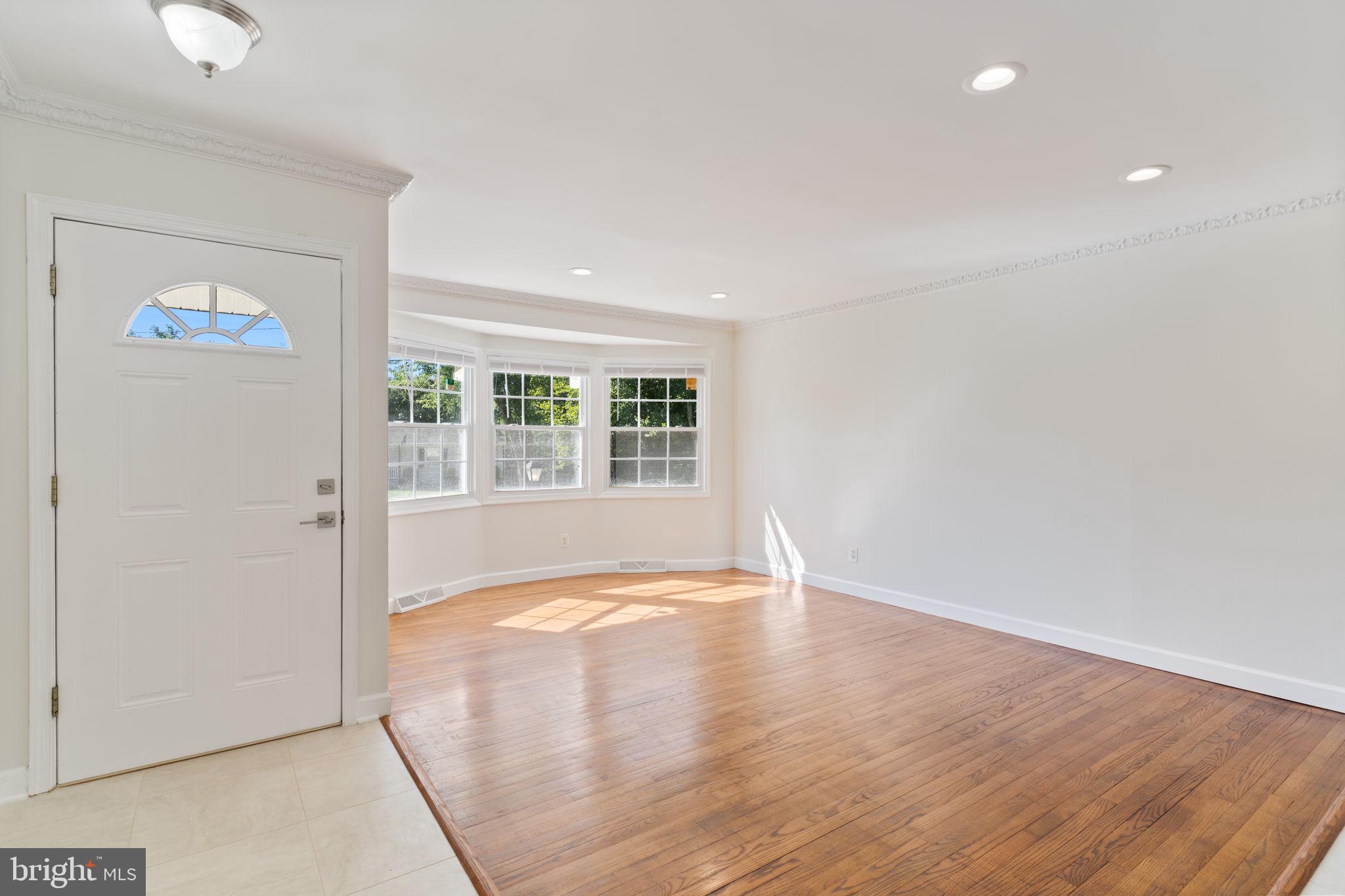 22712 PARKVIEW DRIVE