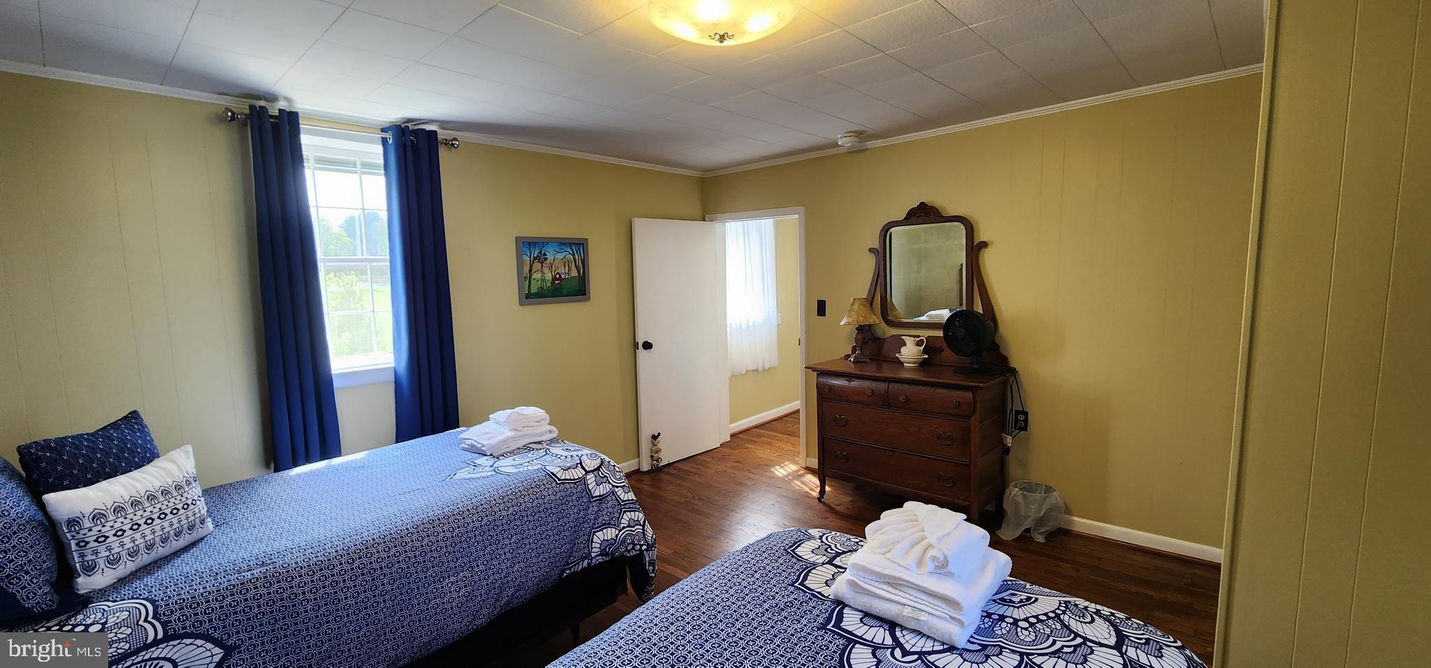 NONE AVAILABLE - Land