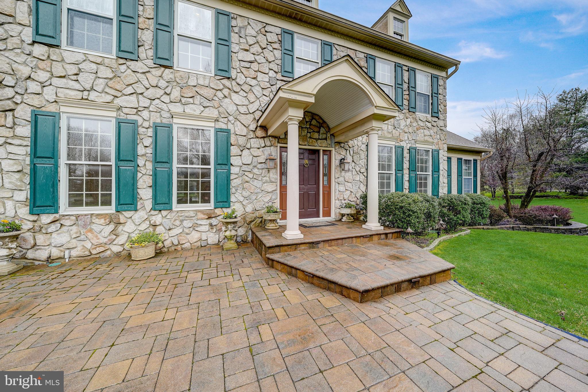 SWEDESFORD CHASE - Residential