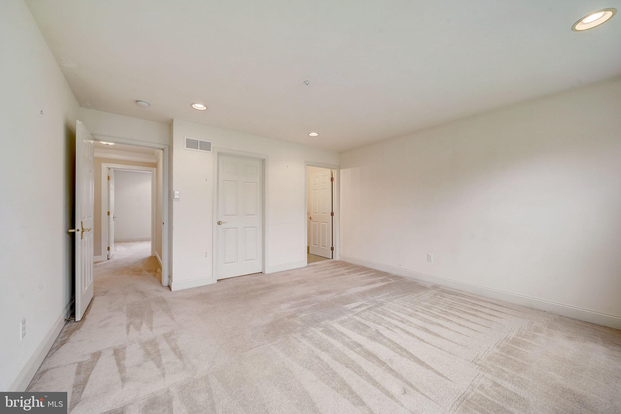 SWEDESFORD CHASE - Residential