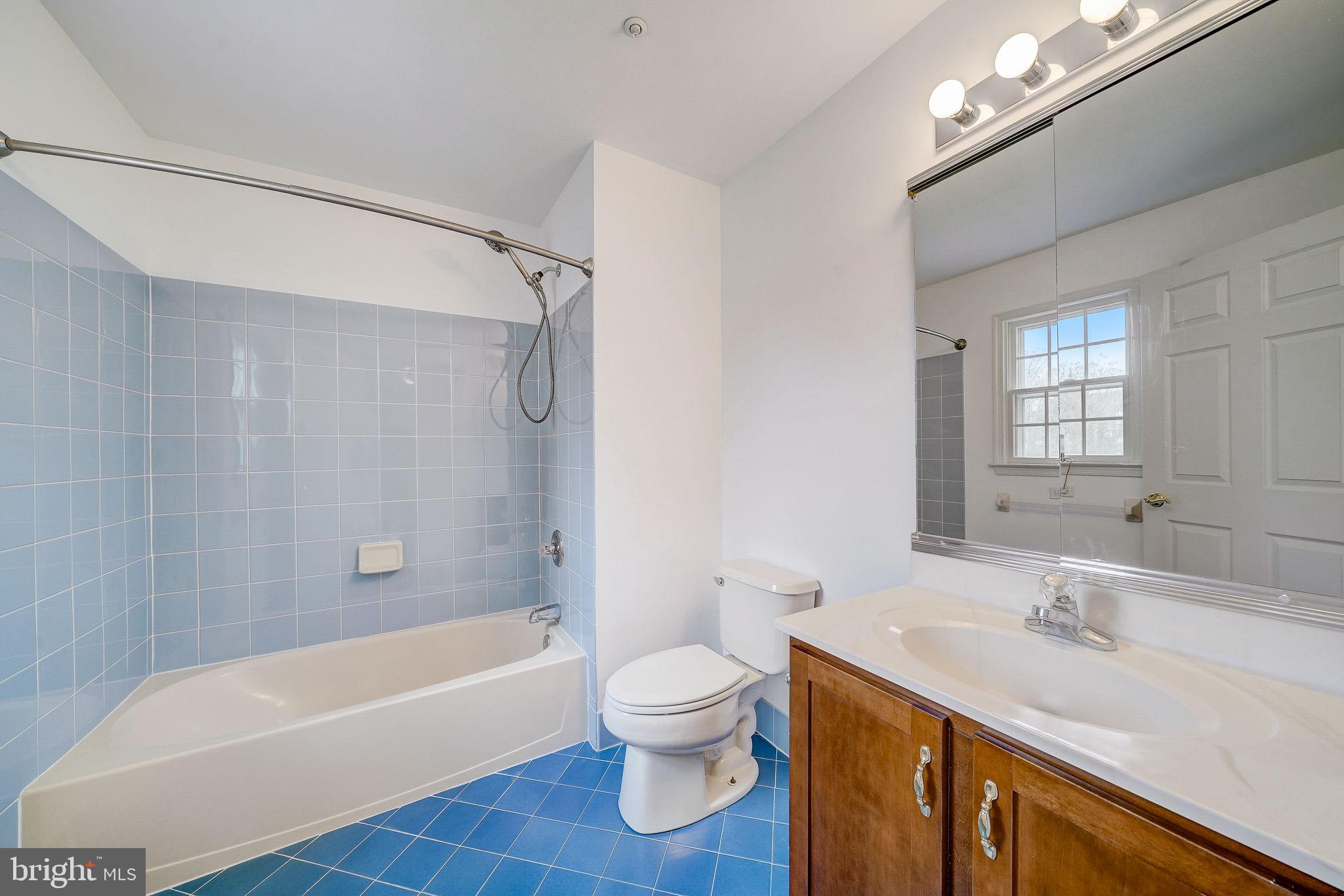 SWEDESFORD CHASE - Residential