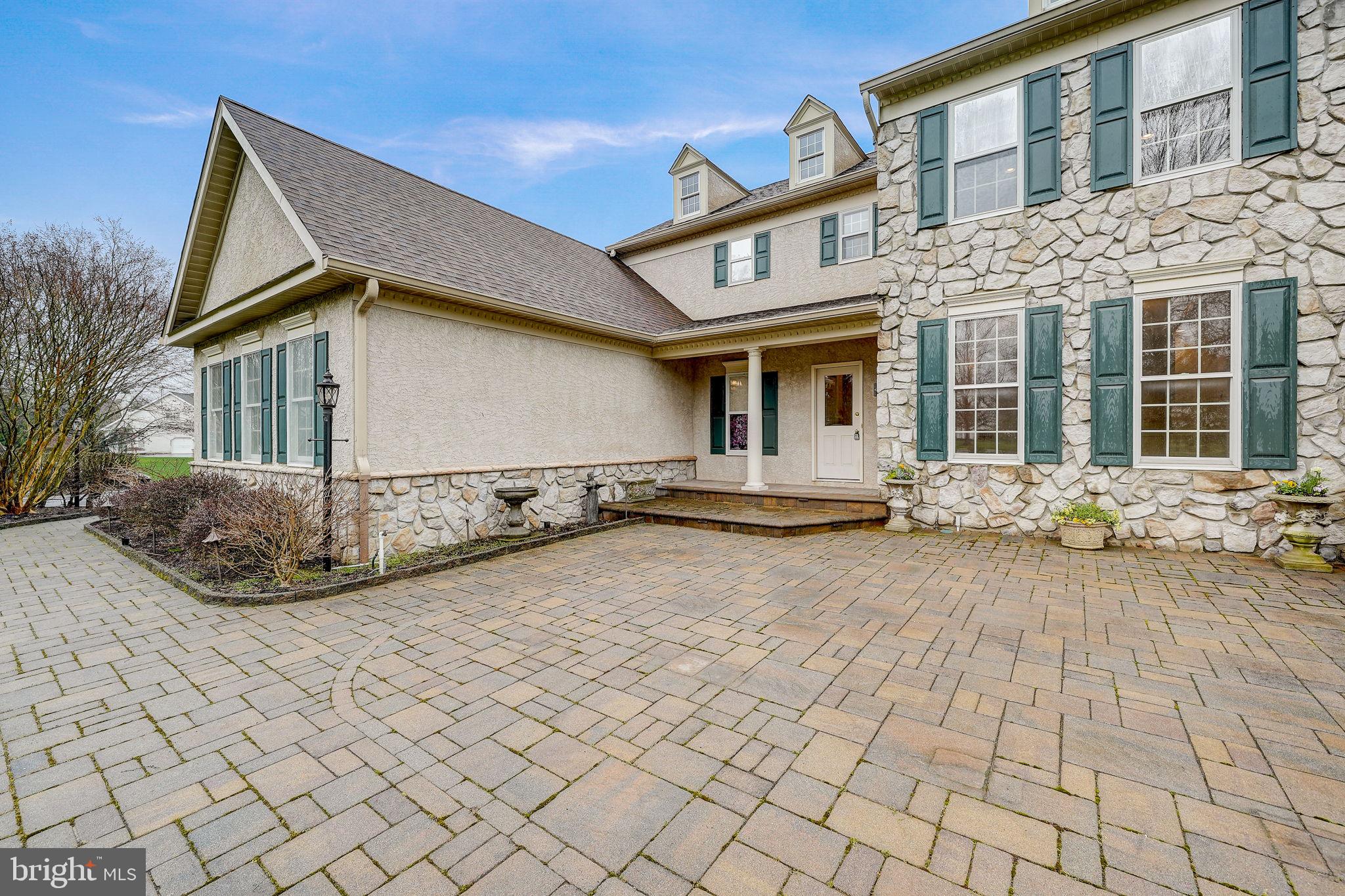 SWEDESFORD CHASE - Residential