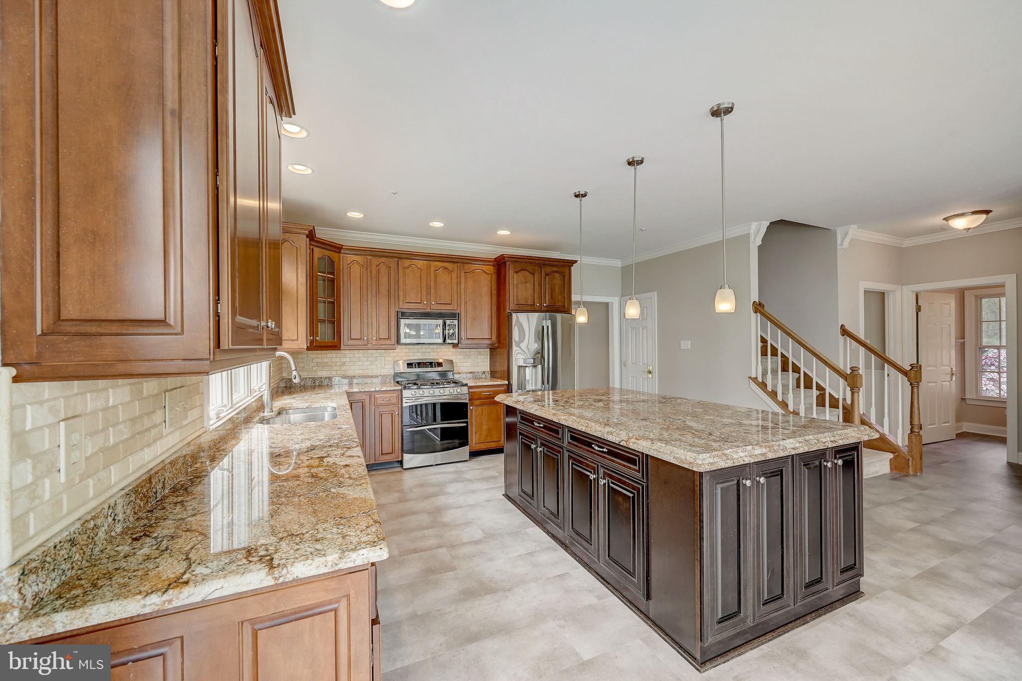 SWEDESFORD CHASE - Residential