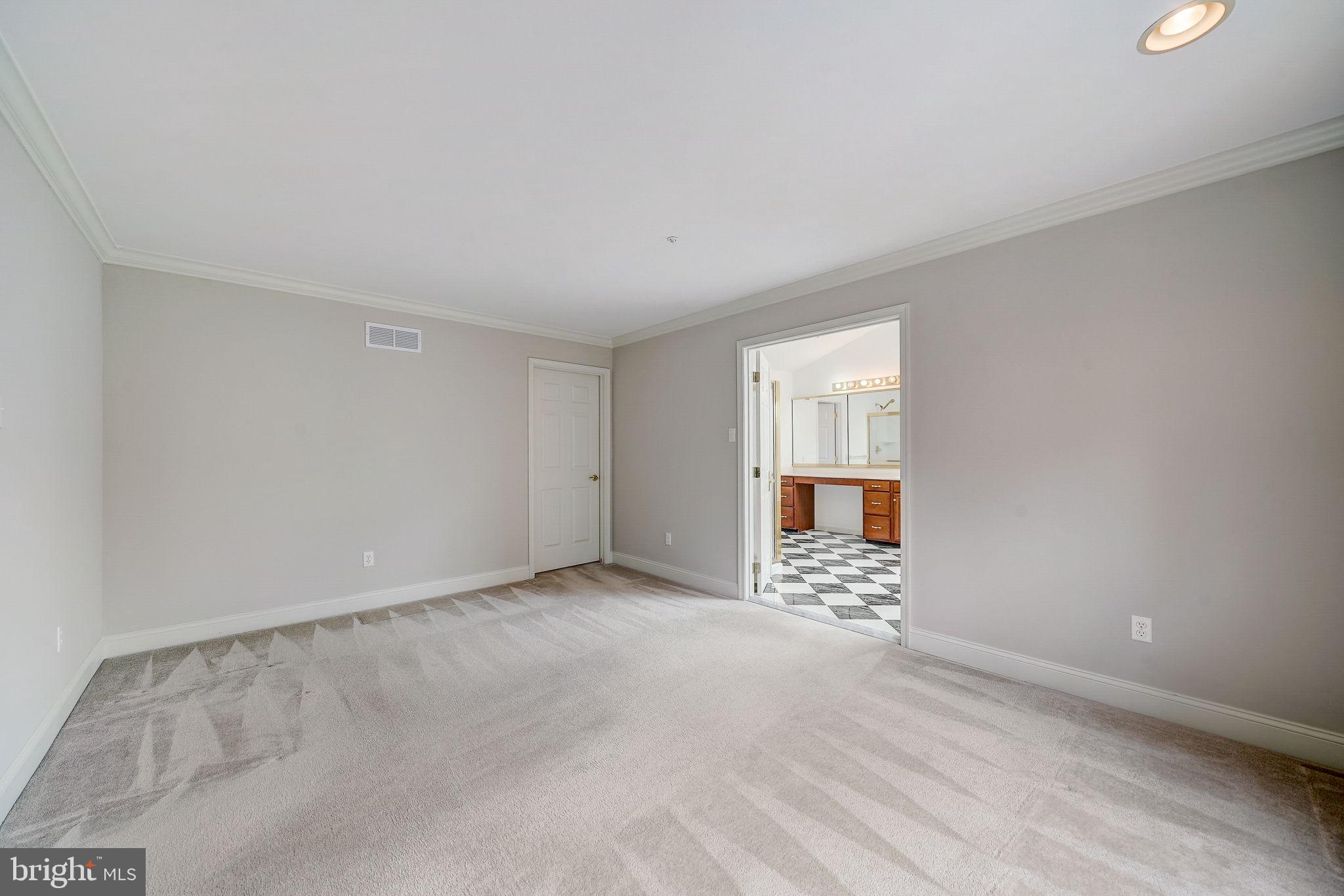 SWEDESFORD CHASE - Residential