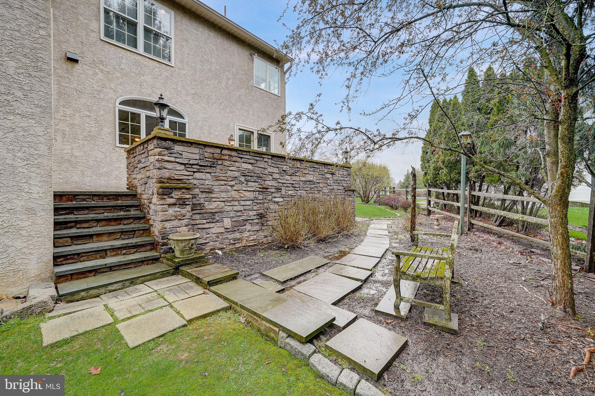 SWEDESFORD CHASE - Residential