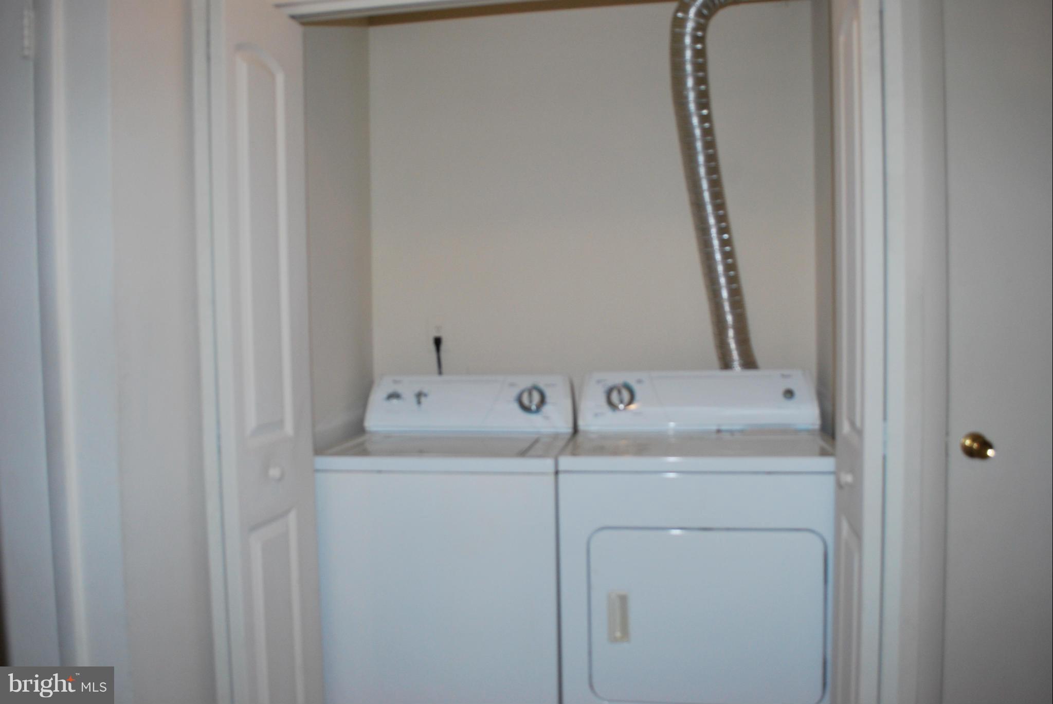 DALE CITY - Residential Lease