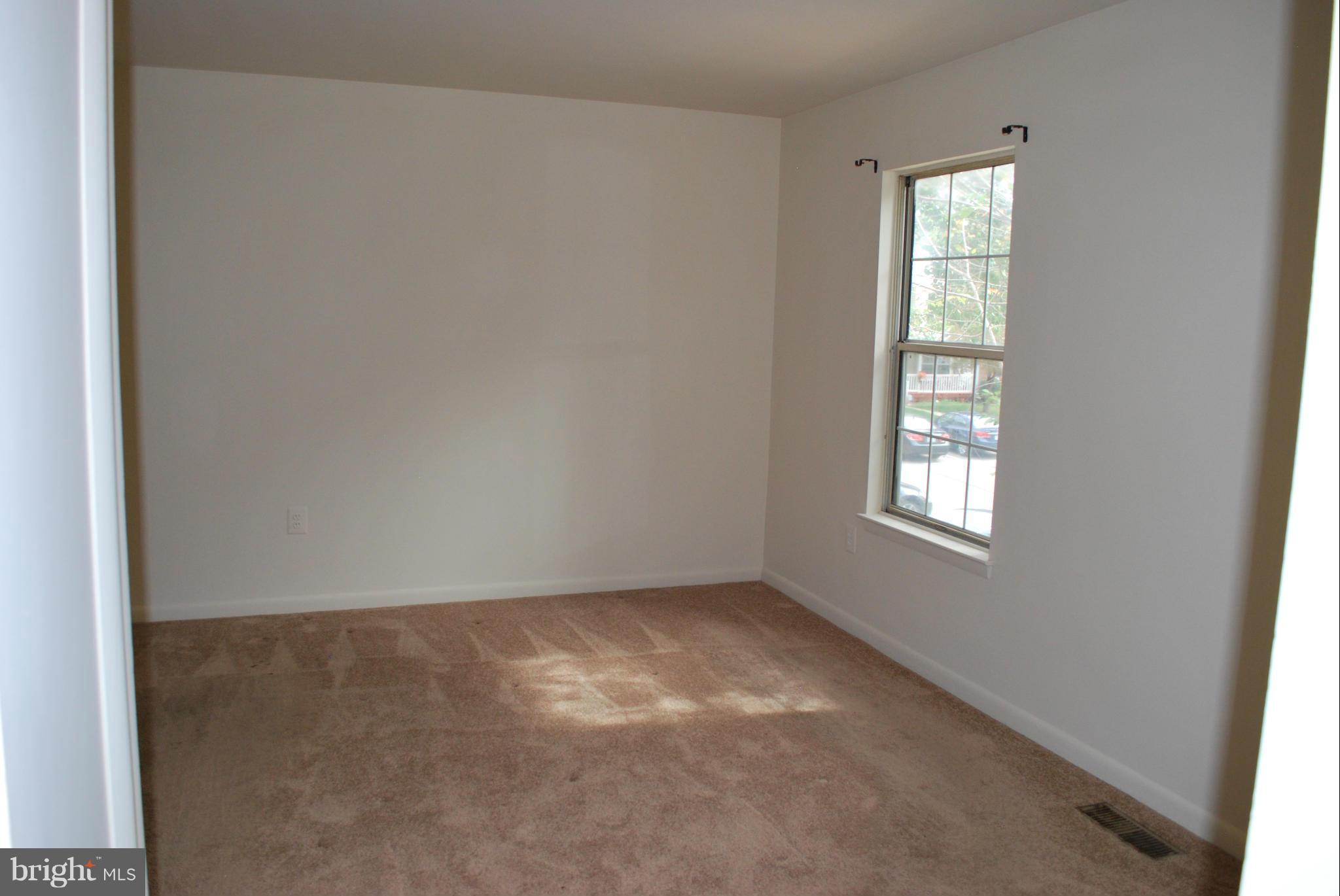 DALE CITY - Residential Lease