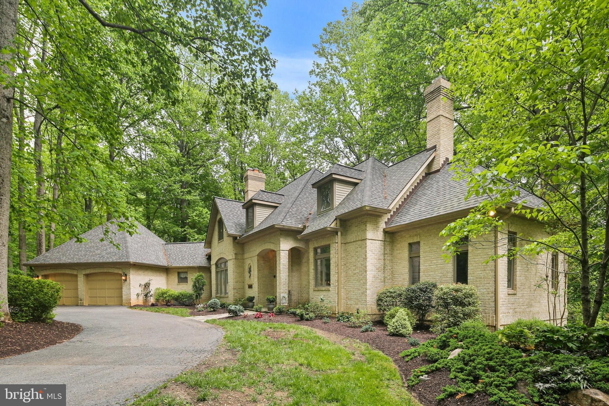 7487 MINK HOLLOW ROAD