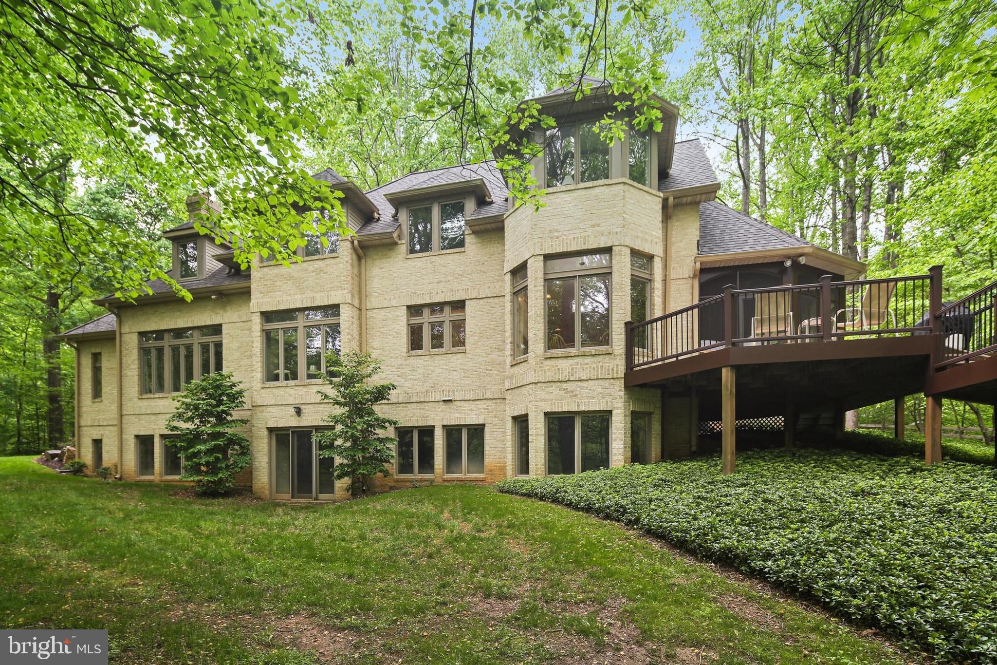7487 MINK HOLLOW ROAD