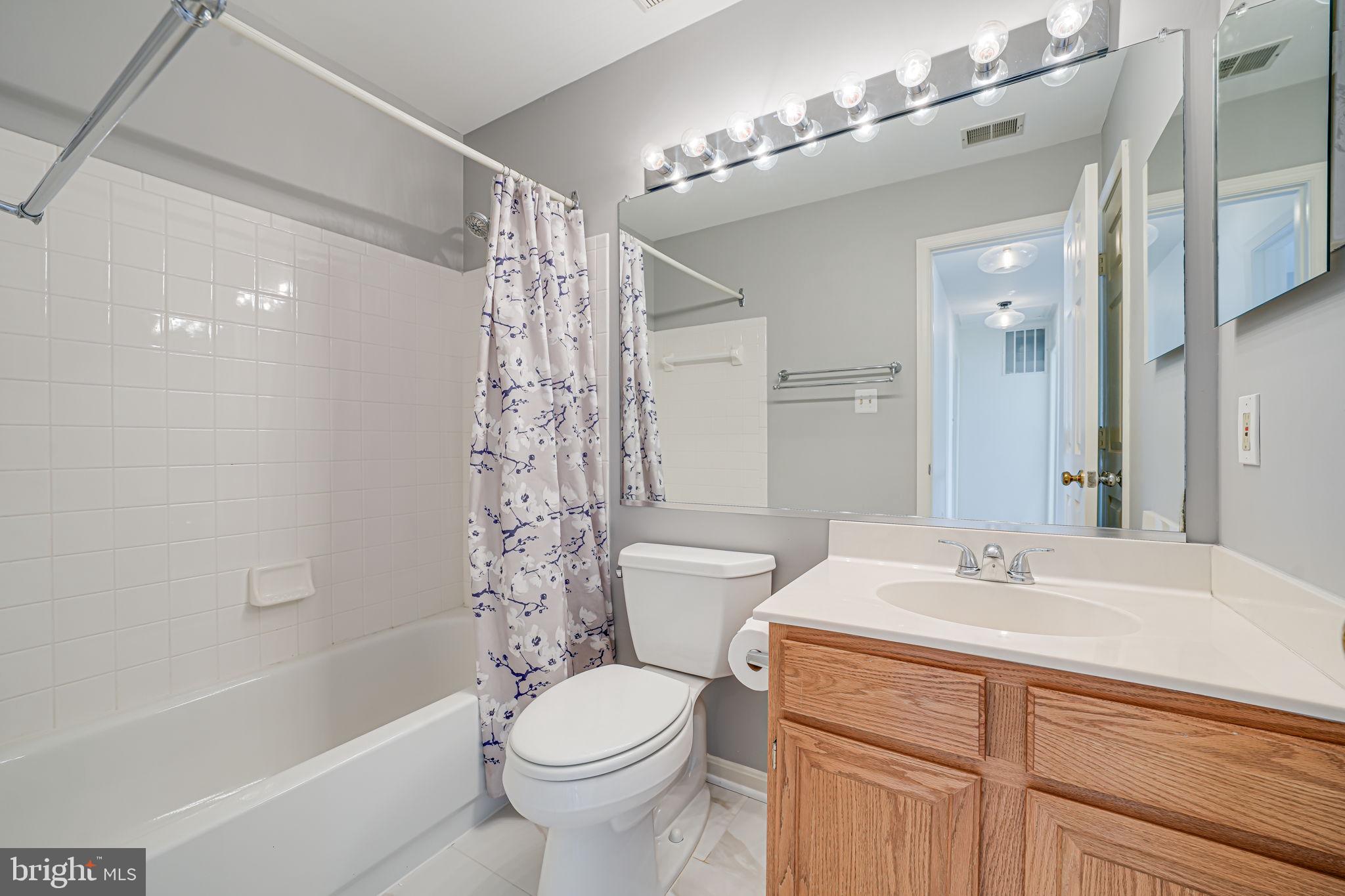 EXETER - Residential