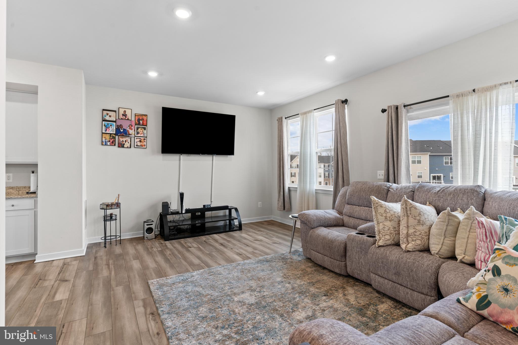 CLEVENGER CORNER VILLAGE - Residential