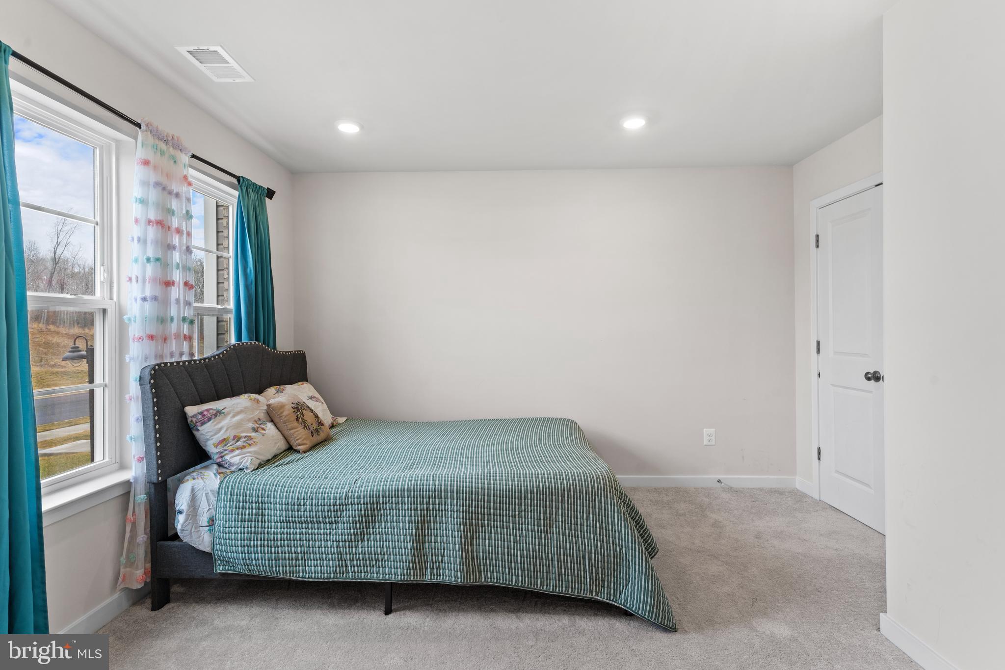 CLEVENGER CORNER VILLAGE - Residential