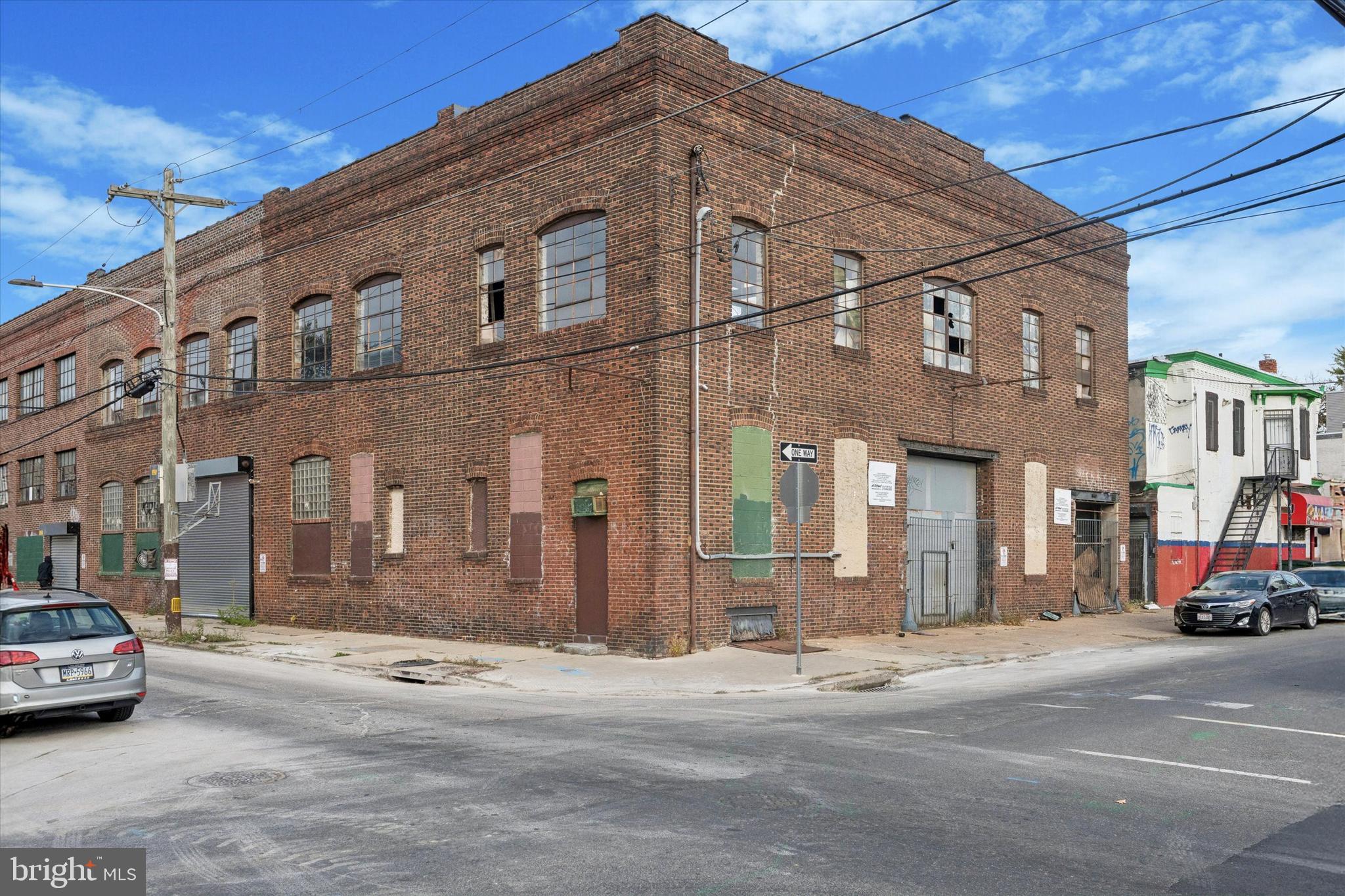 2001 N 19TH STREET 17