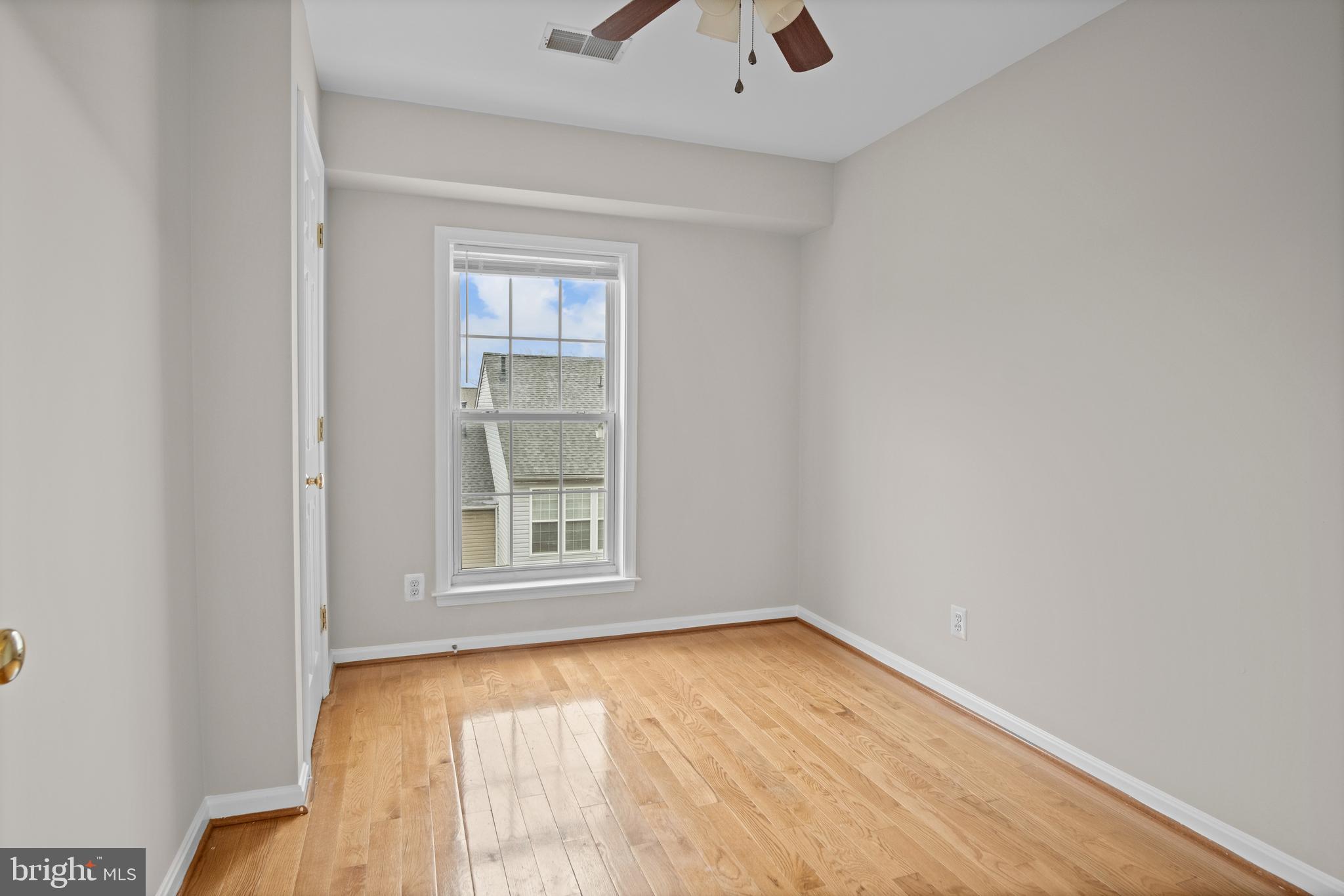 FAIR OAKS GREEN - Residential Lease